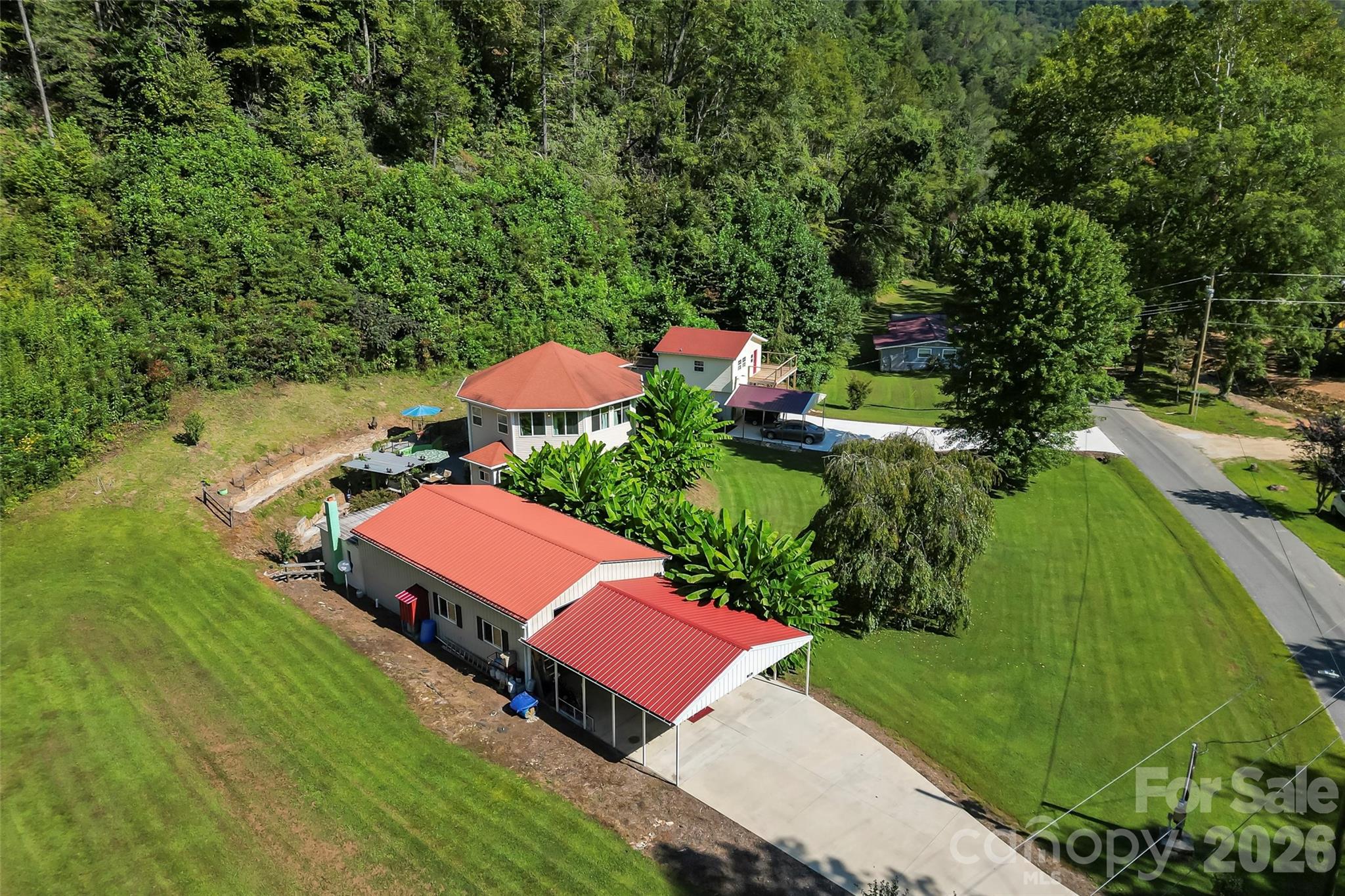 214 Locust Cove Road — Marion