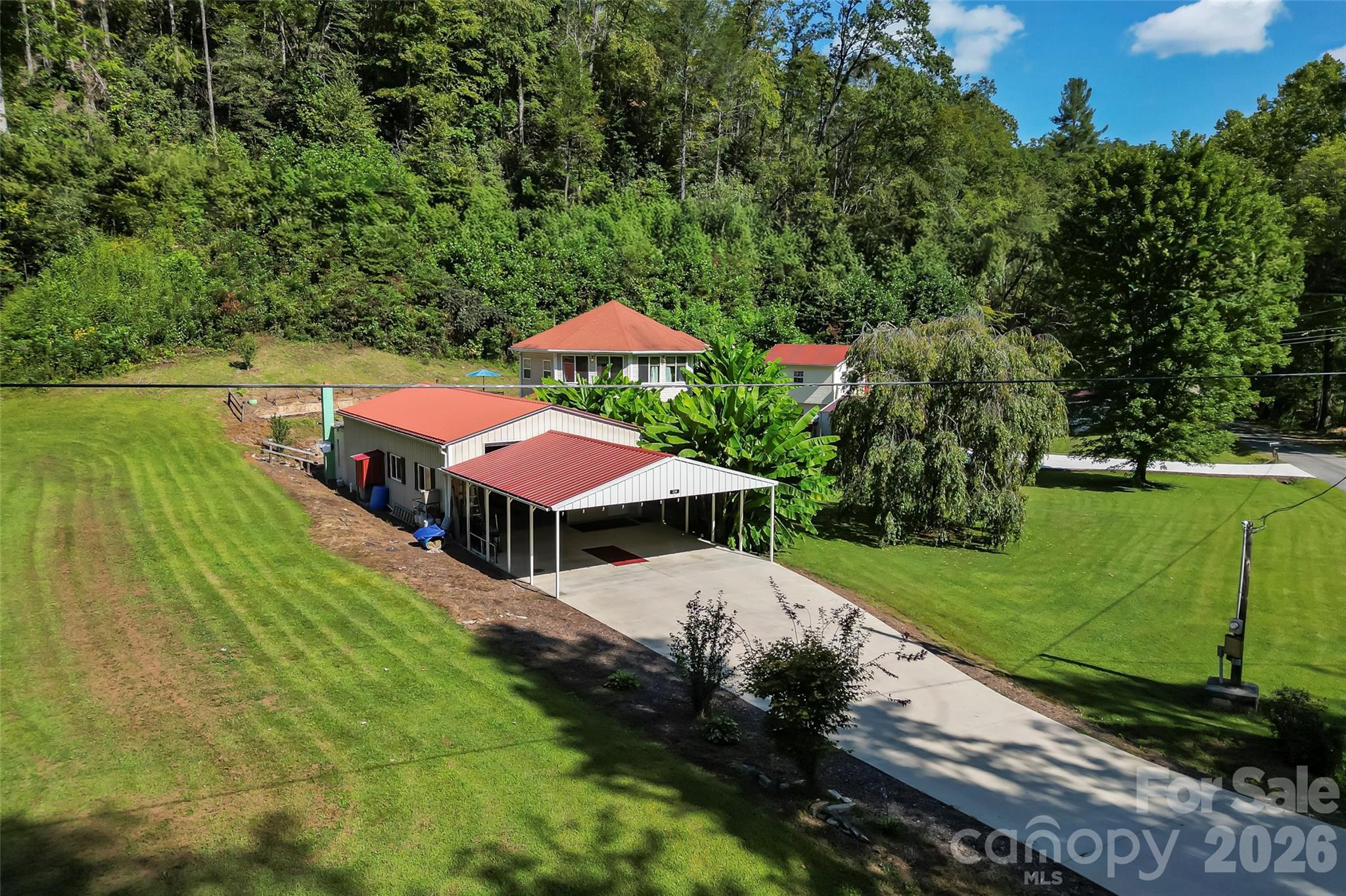 214 Locust Cove Road — Marion