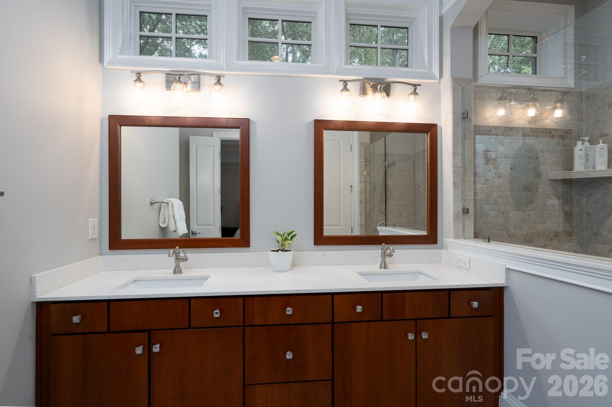 5041 Vernet Lane — Charlotte