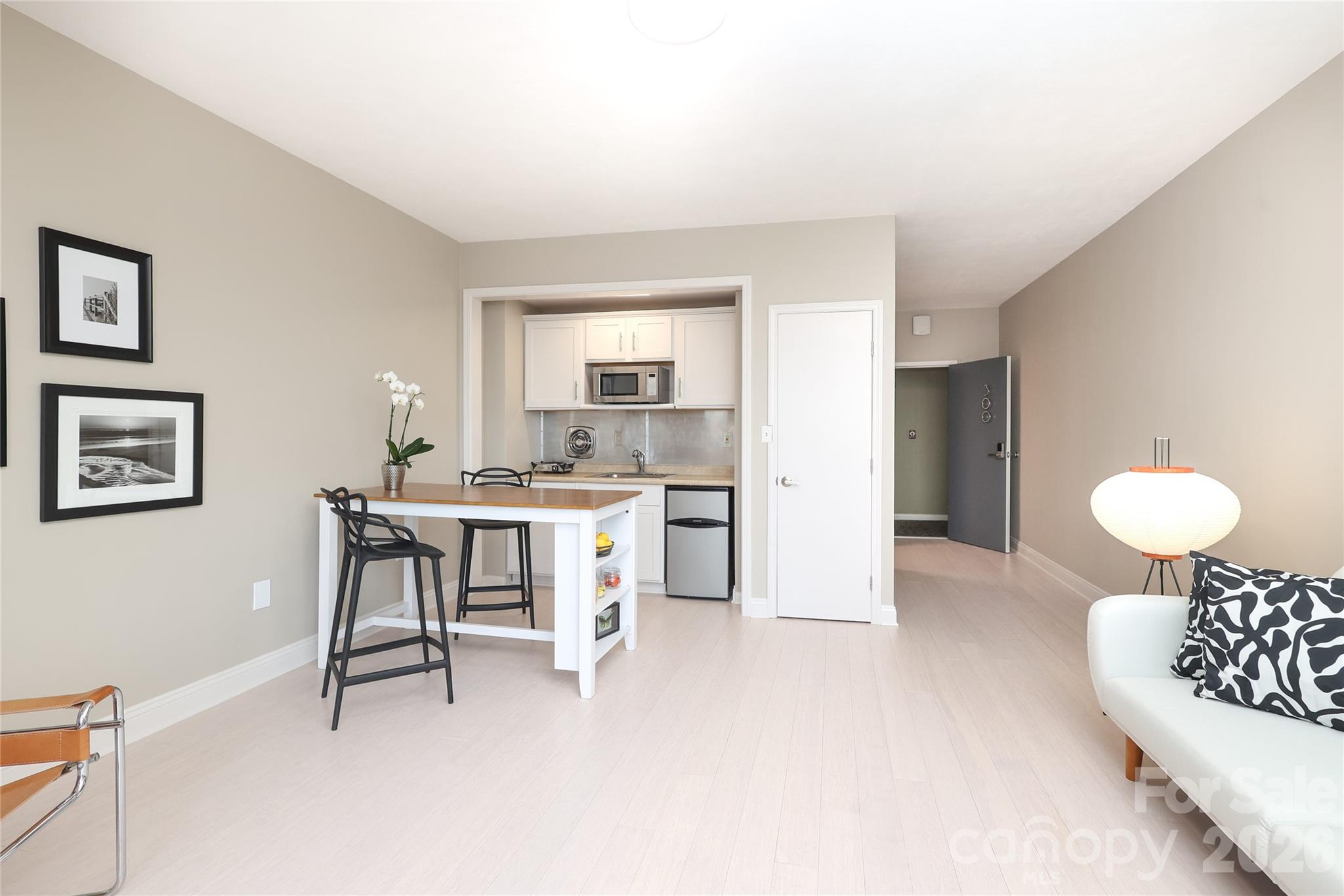 1300 Reece Road #300 — Charlotte