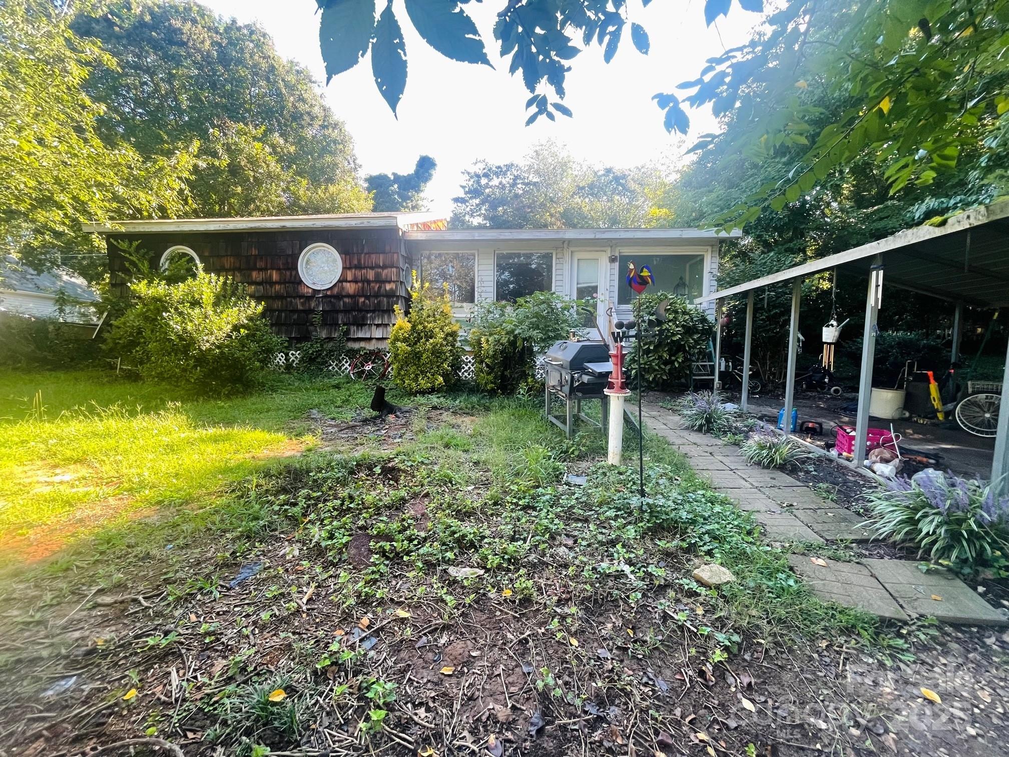 137 Gondola Road — Mooresville