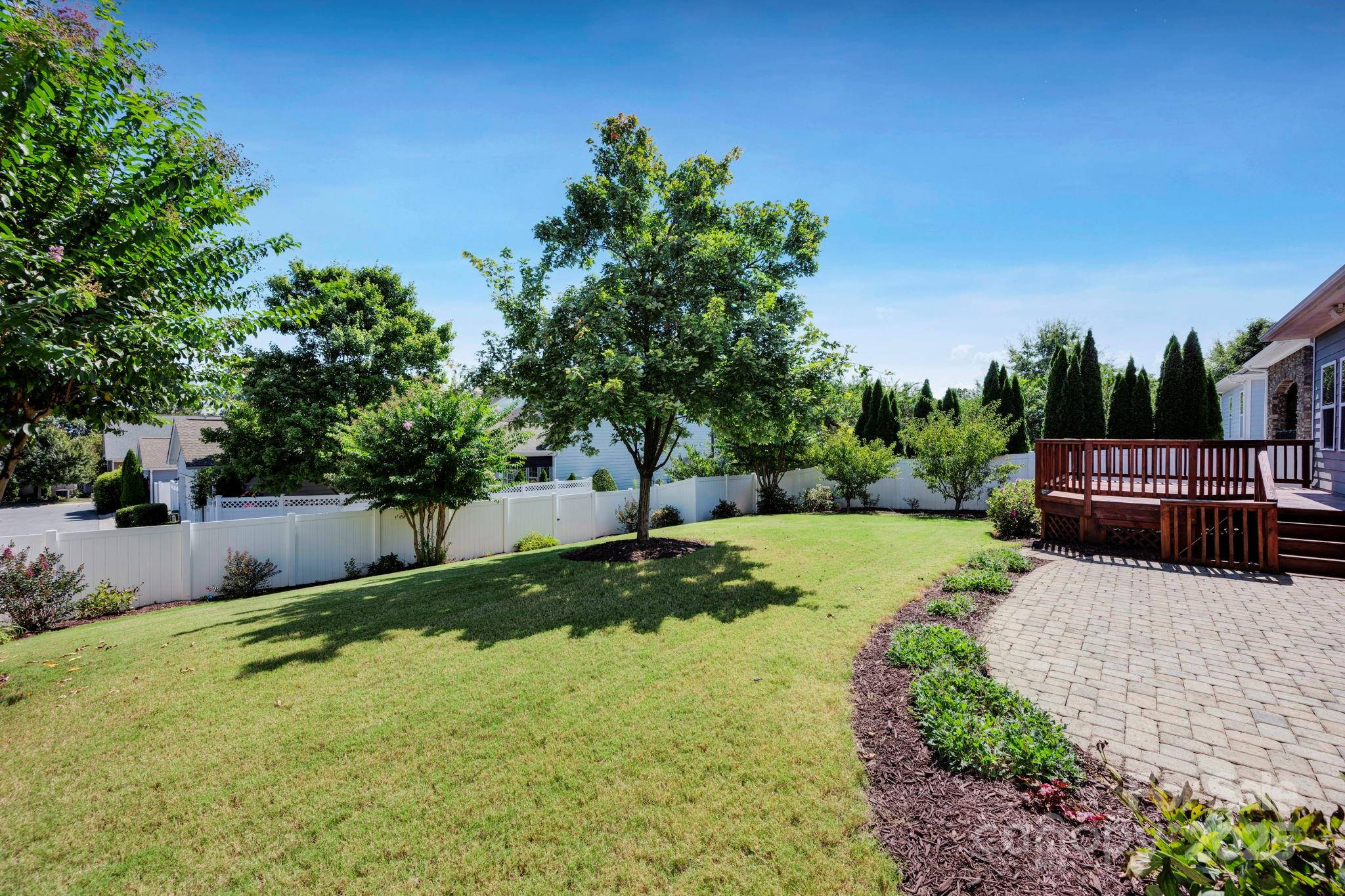 11633 Bradford Park Drive — Davidson