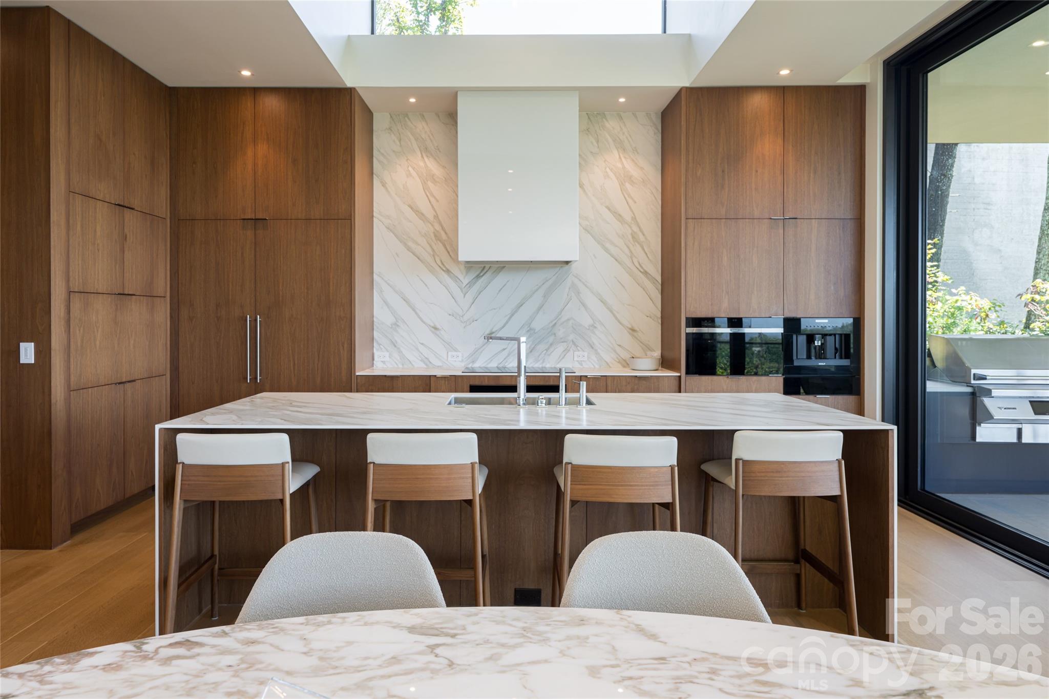 353 Retreat Ridge Way — Asheville