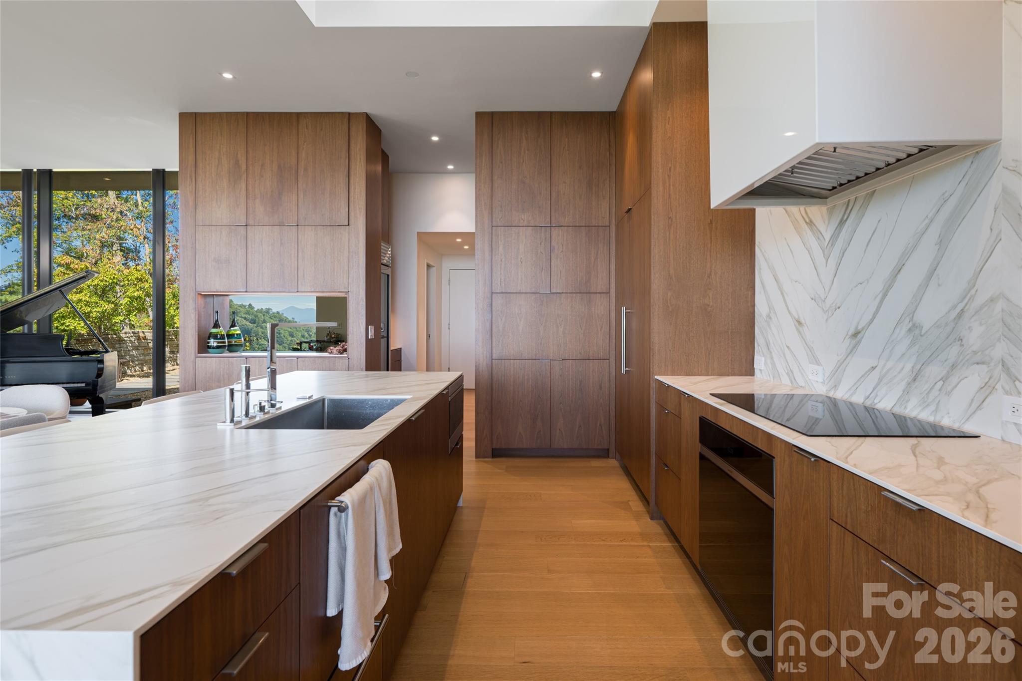 353 Retreat Ridge Way — Asheville