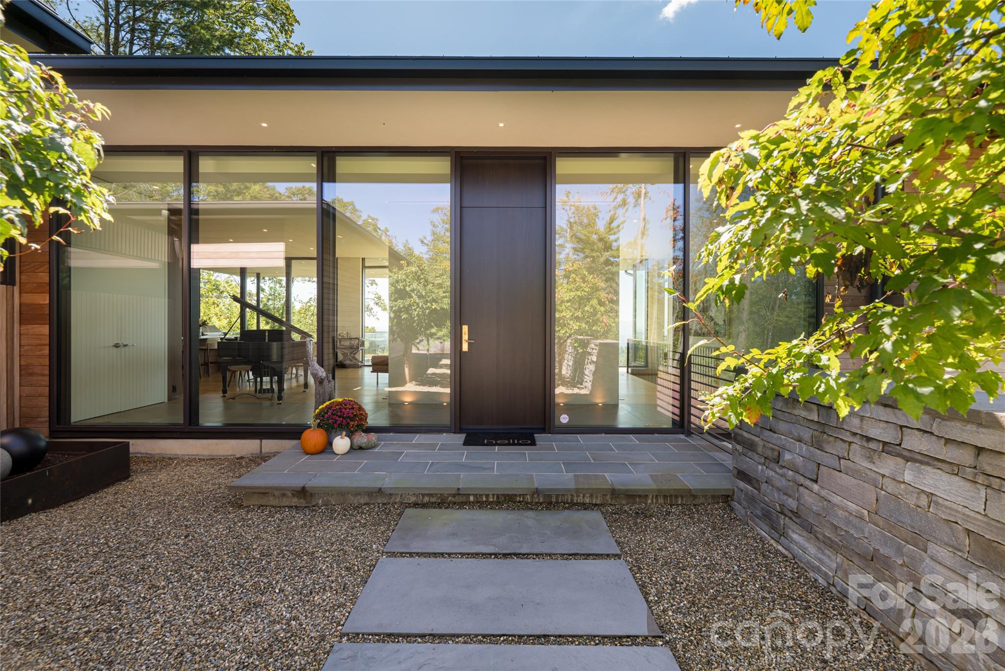 353 Retreat Ridge Way — Asheville