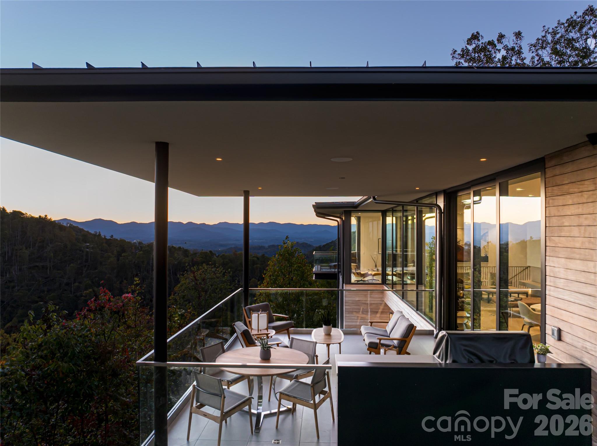 353 Retreat Ridge Way — Asheville