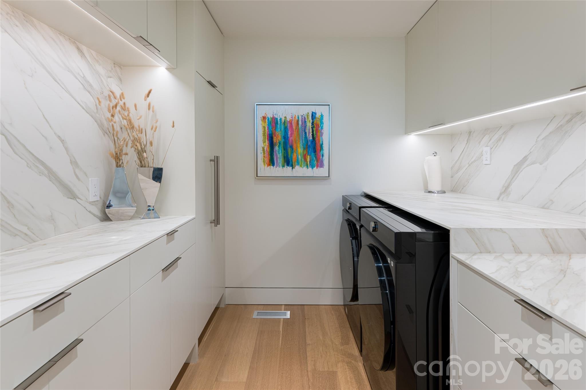 353 Retreat Ridge Way — Asheville