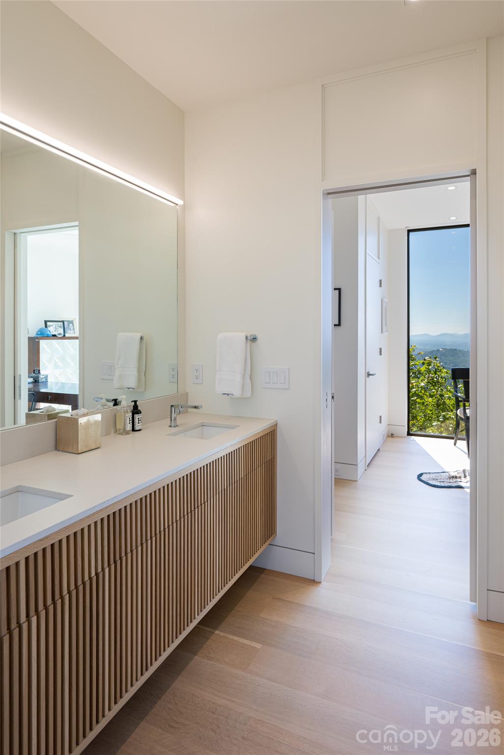 353 Retreat Ridge Way — Asheville