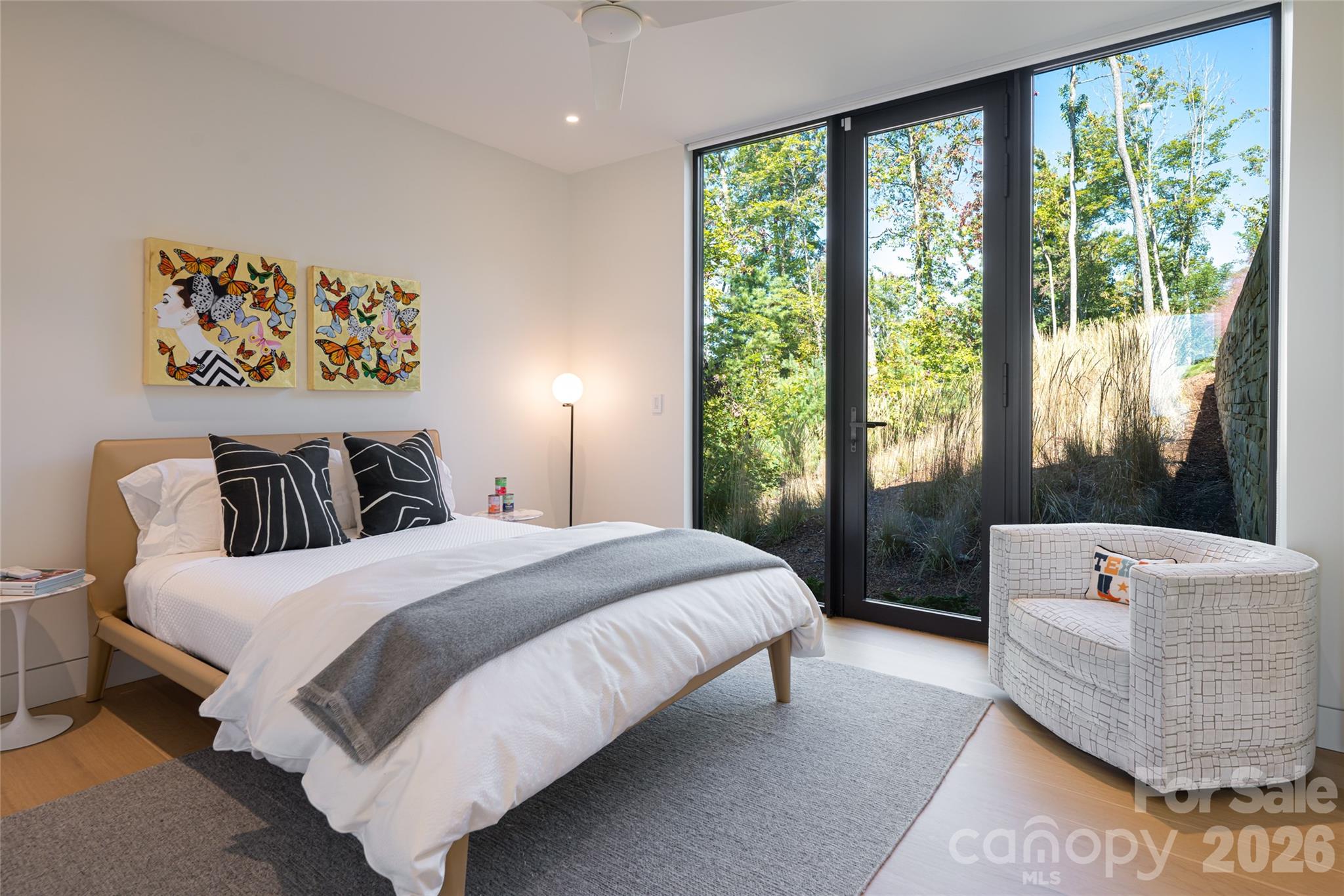 353 Retreat Ridge Way — Asheville