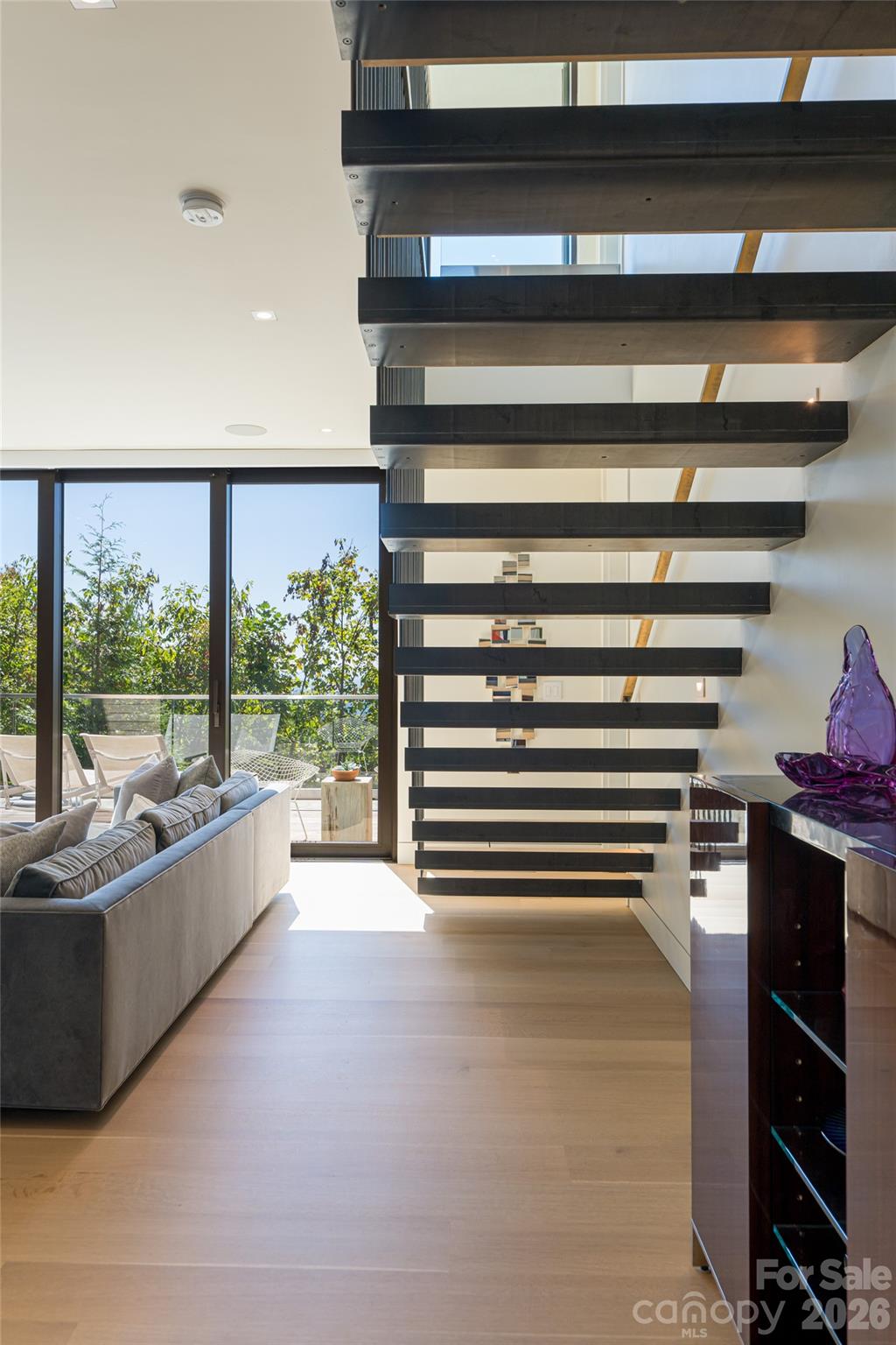 353 Retreat Ridge Way — Asheville