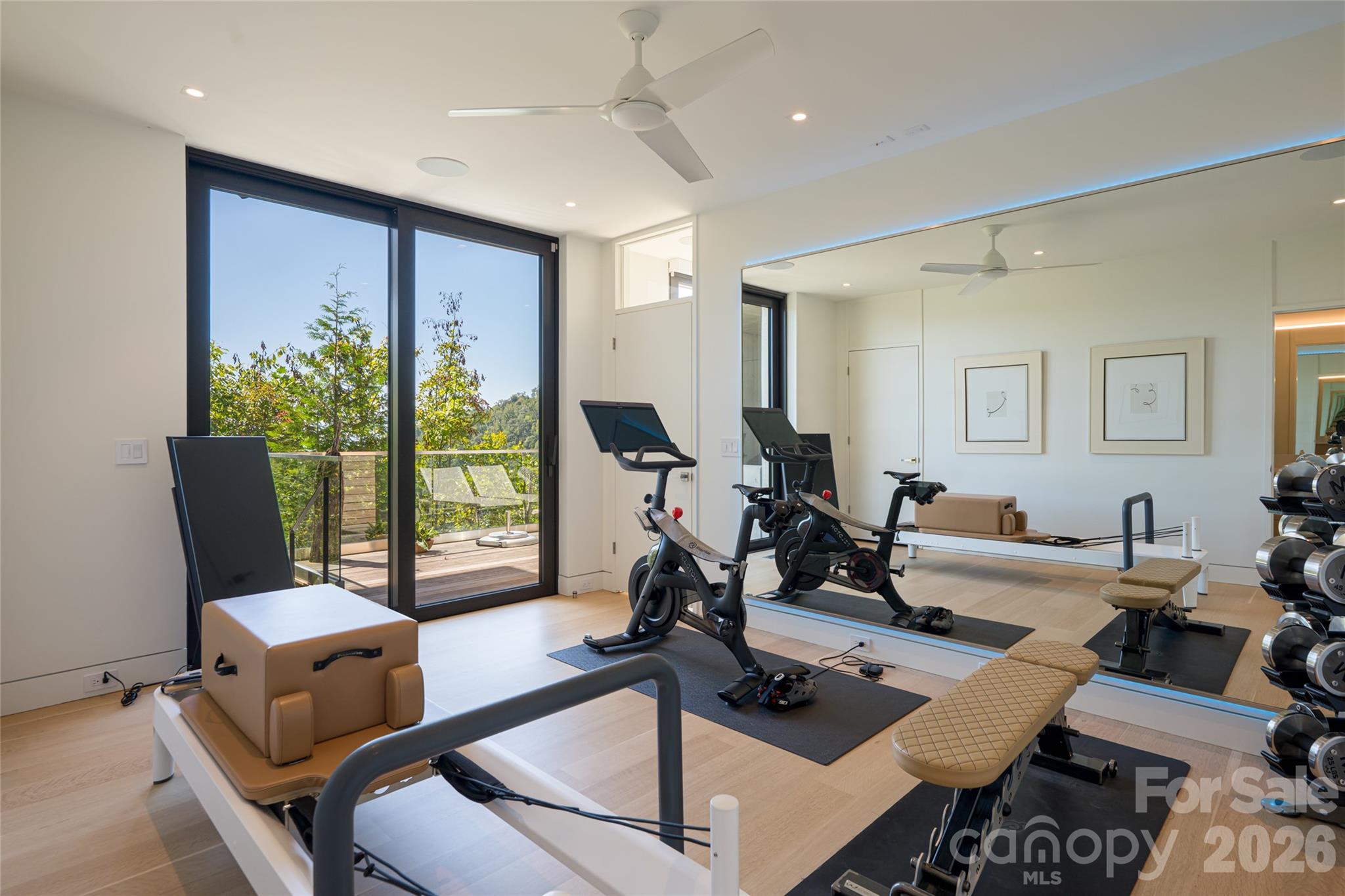 353 Retreat Ridge Way — Asheville
