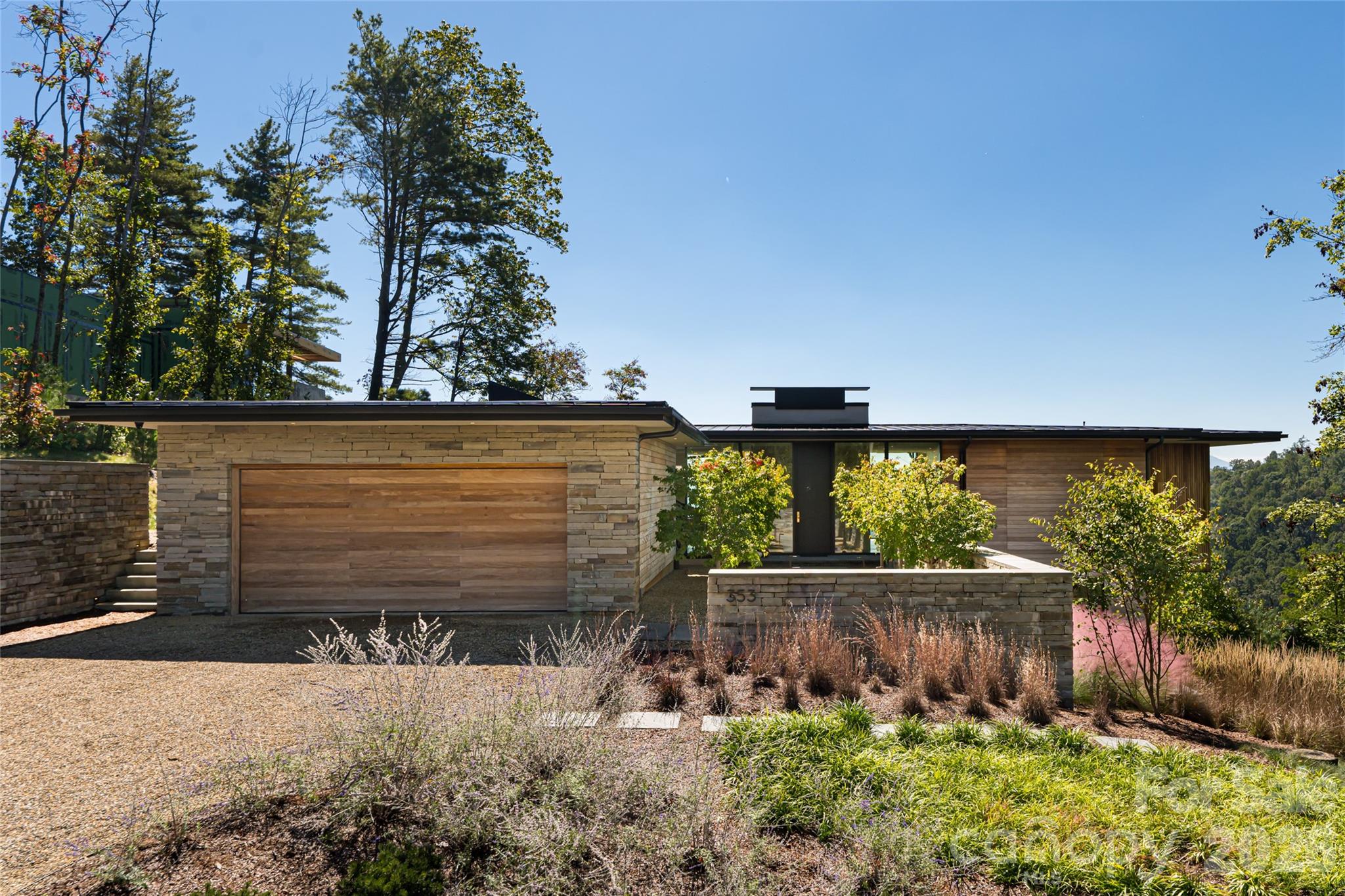 353 Retreat Ridge Way — Asheville