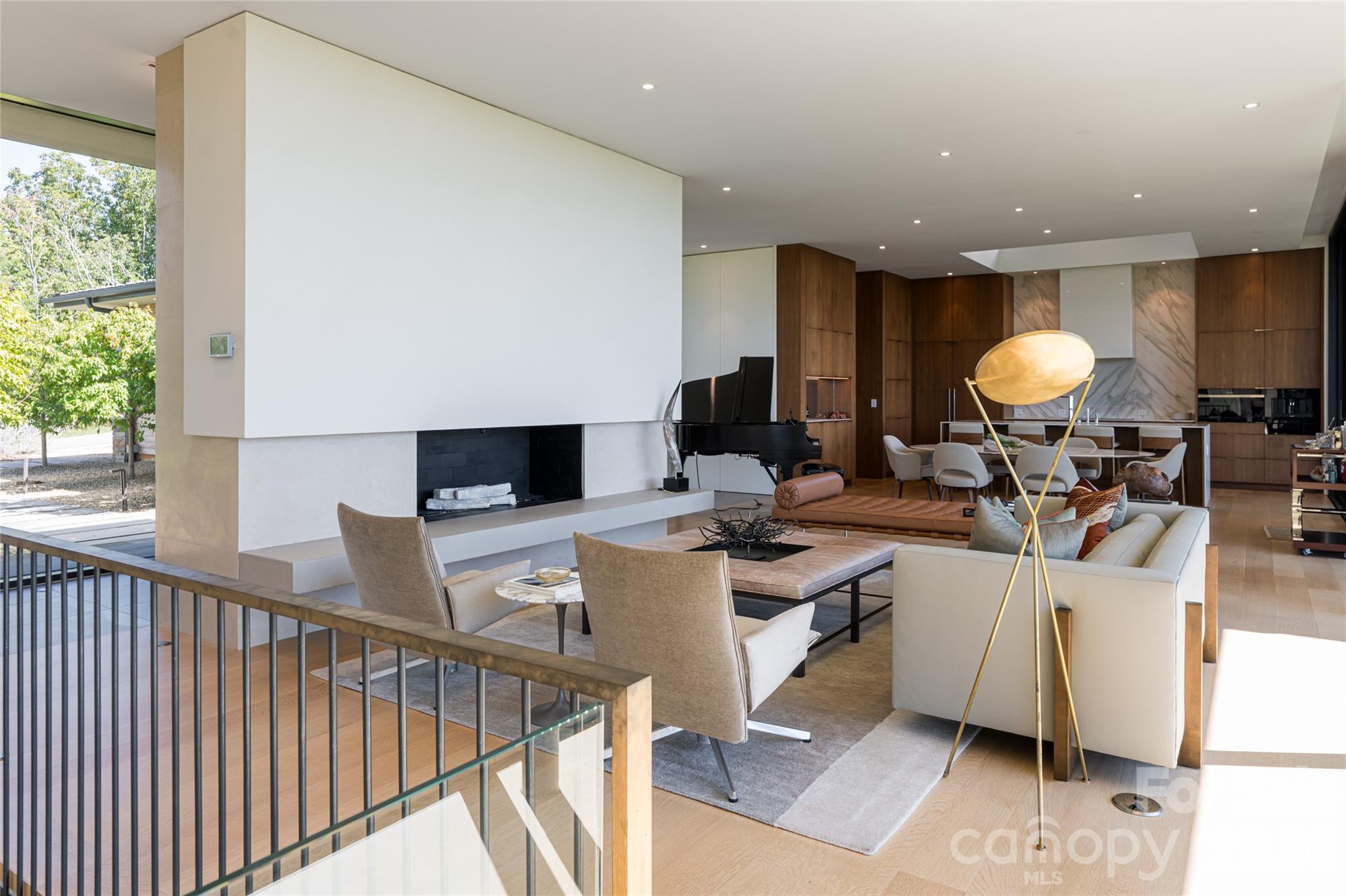 353 Retreat Ridge Way — Asheville