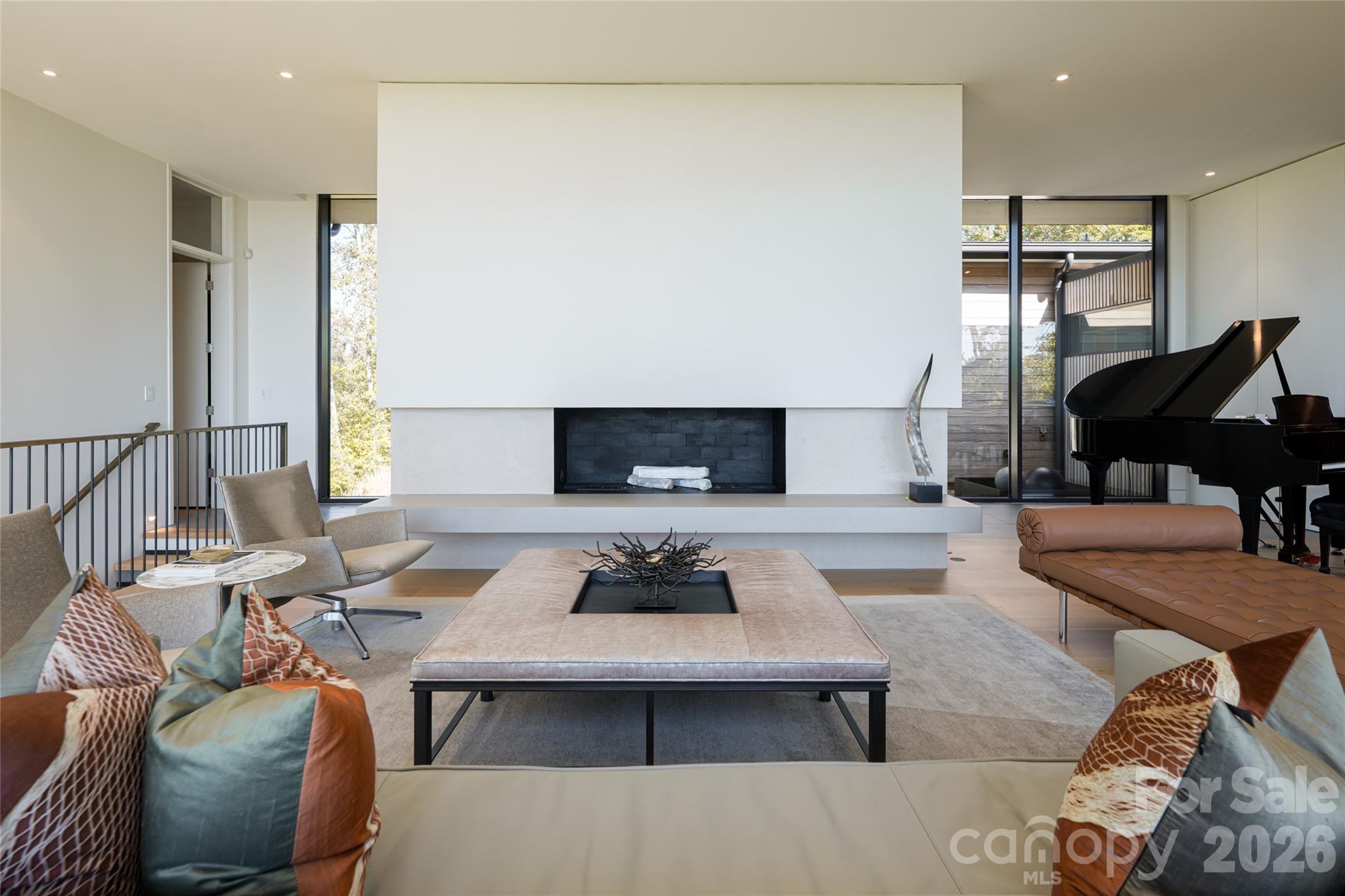 353 Retreat Ridge Way — Asheville