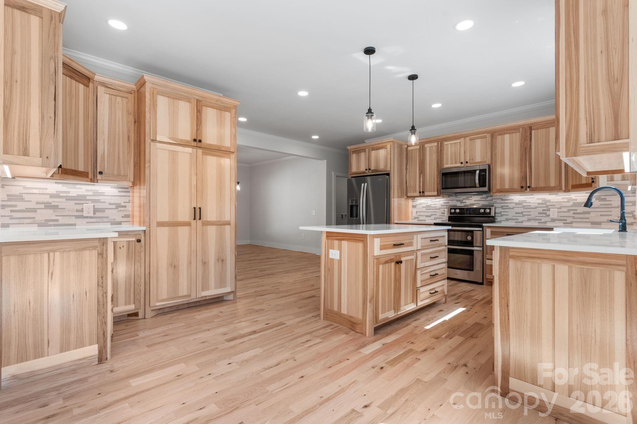 2366 W Paradise Harbor Drive — Connelly Springs