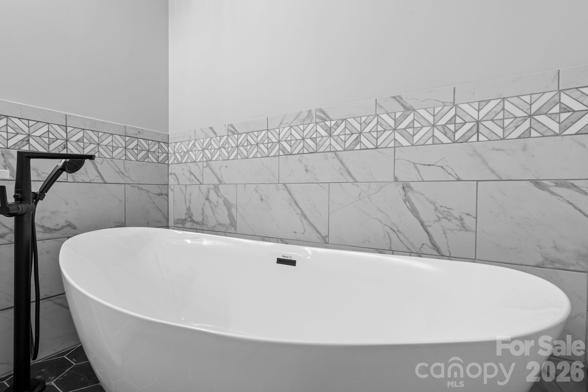 2366 W Paradise Harbor Drive — Connelly Springs