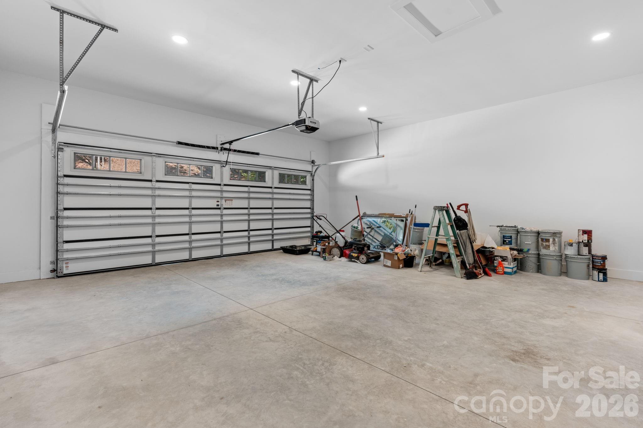 2366 W Paradise Harbor Drive — Connelly Springs