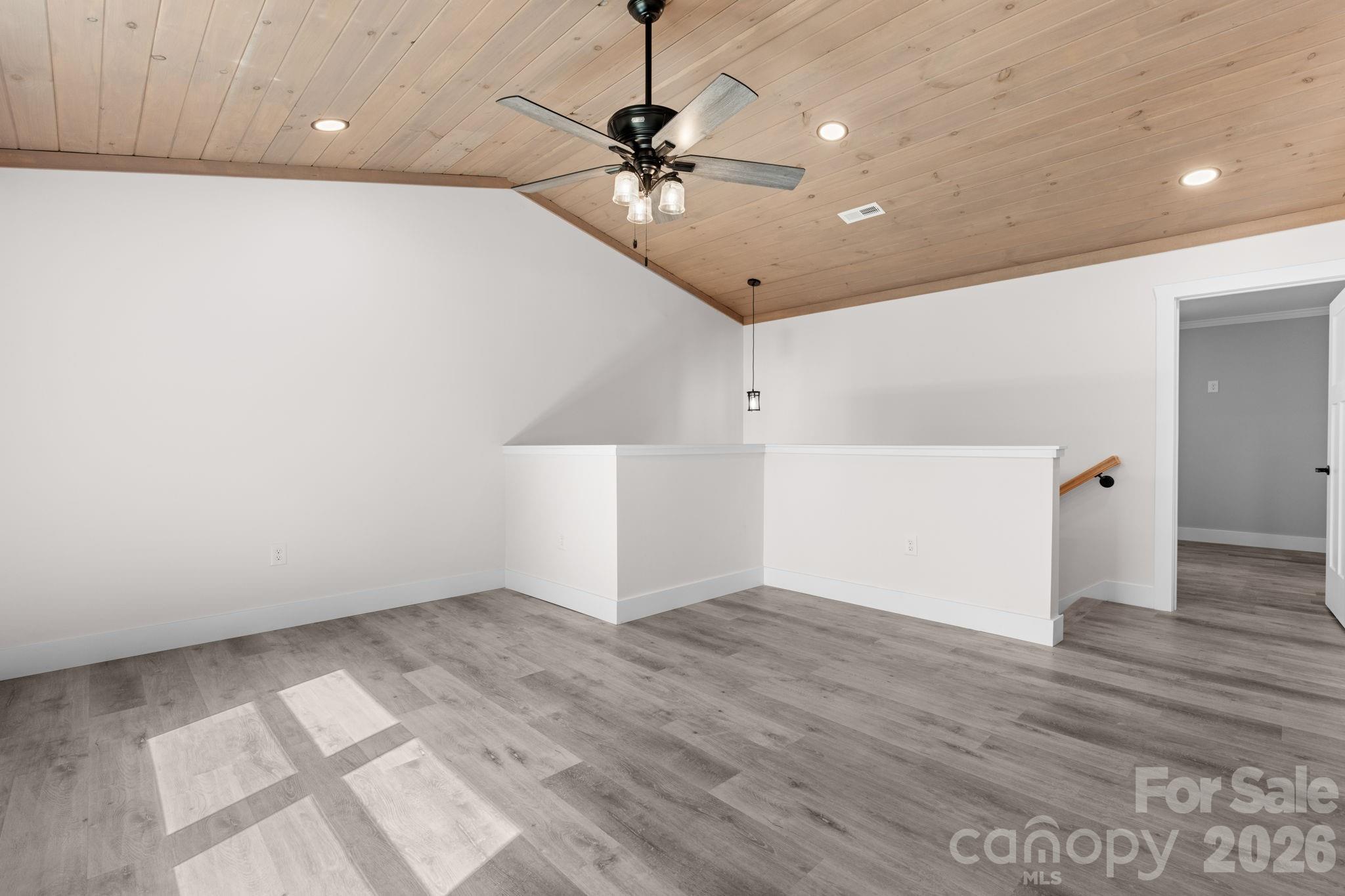 2366 W Paradise Harbor Drive — Connelly Springs