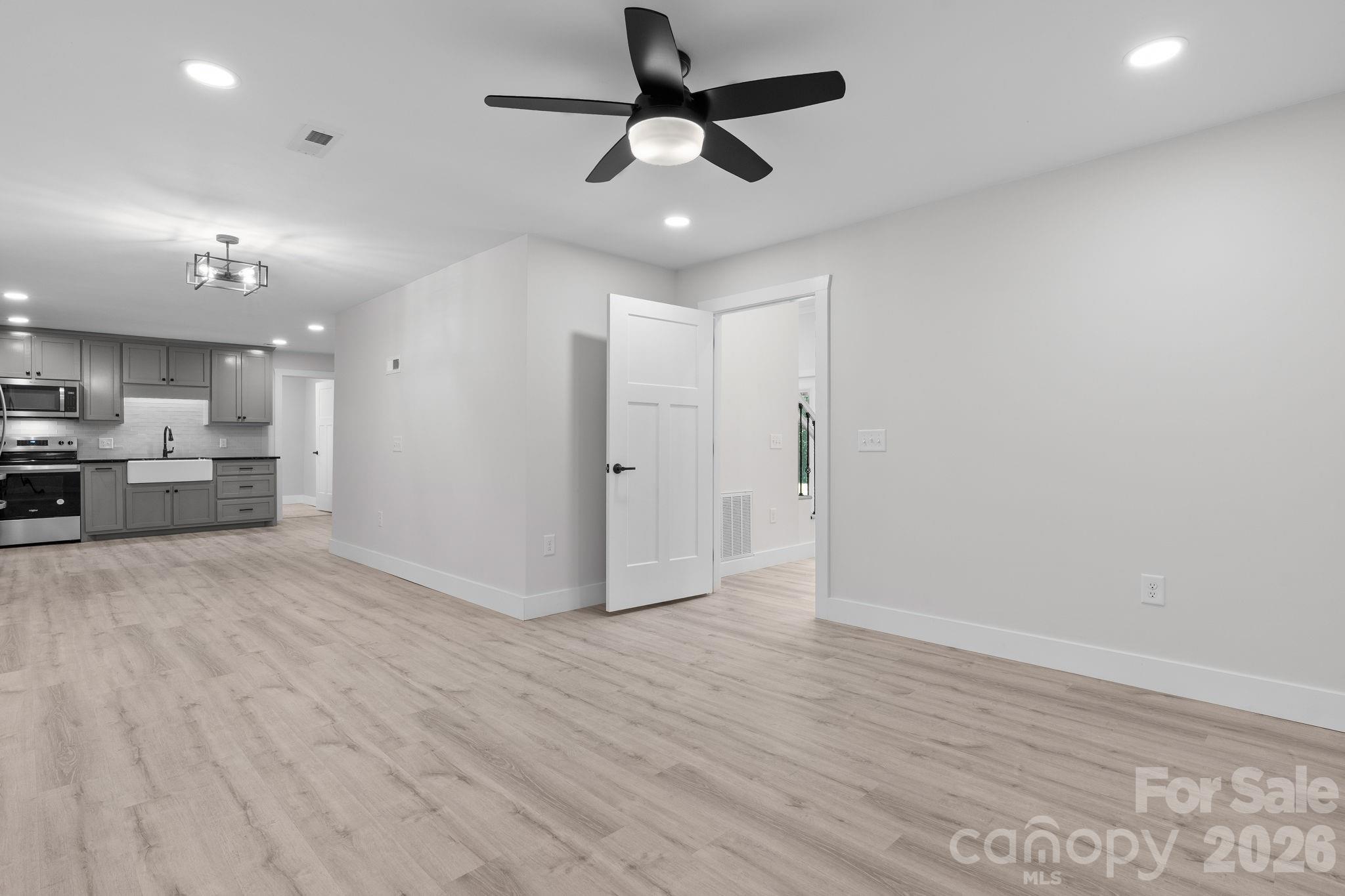 2366 W Paradise Harbor Drive — Connelly Springs