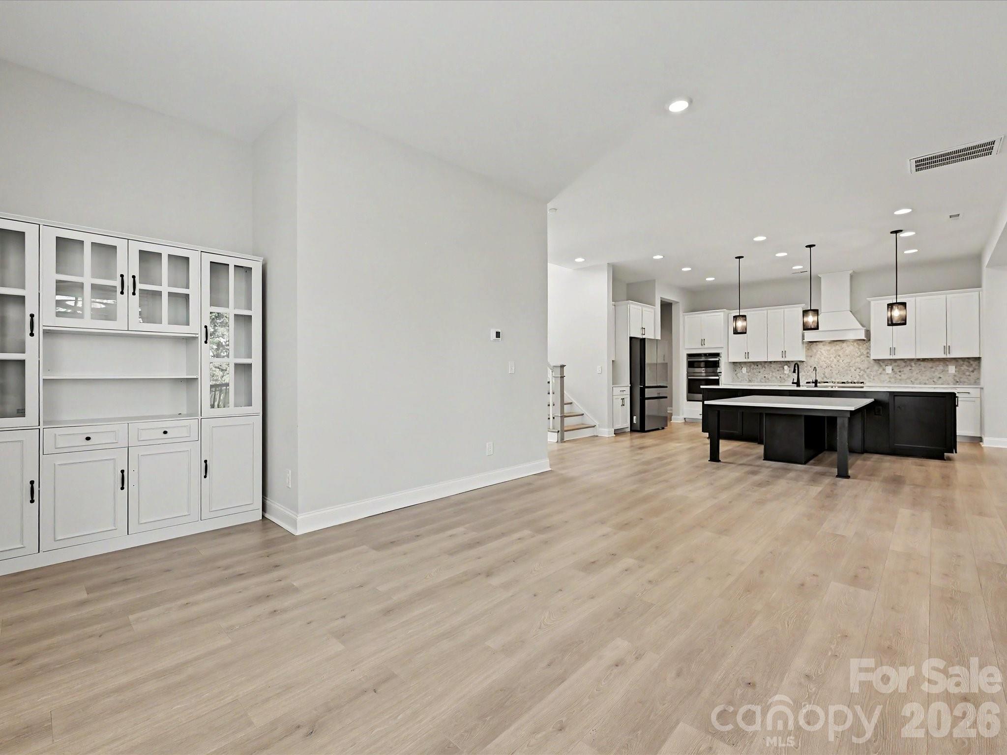315 W Waterlynn Road — Mooresville