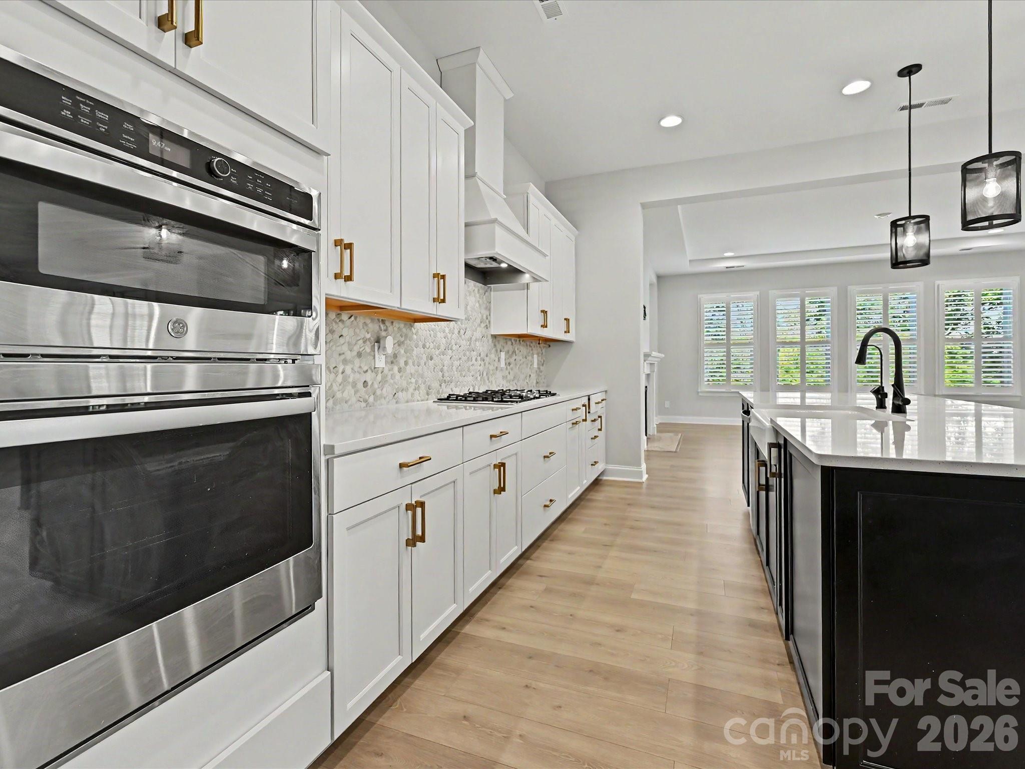 315 W Waterlynn Road — Mooresville