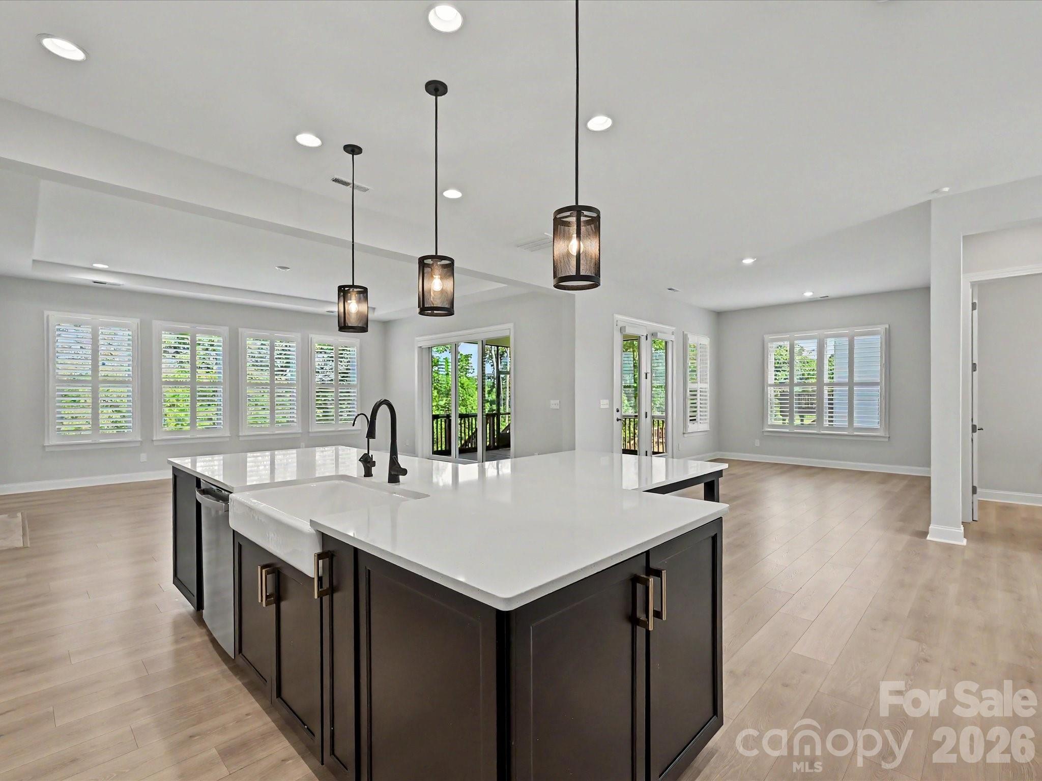 315 W Waterlynn Road — Mooresville