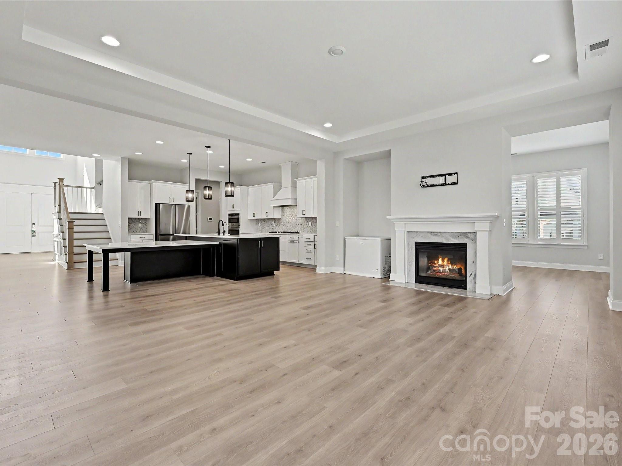 315 W Waterlynn Road — Mooresville