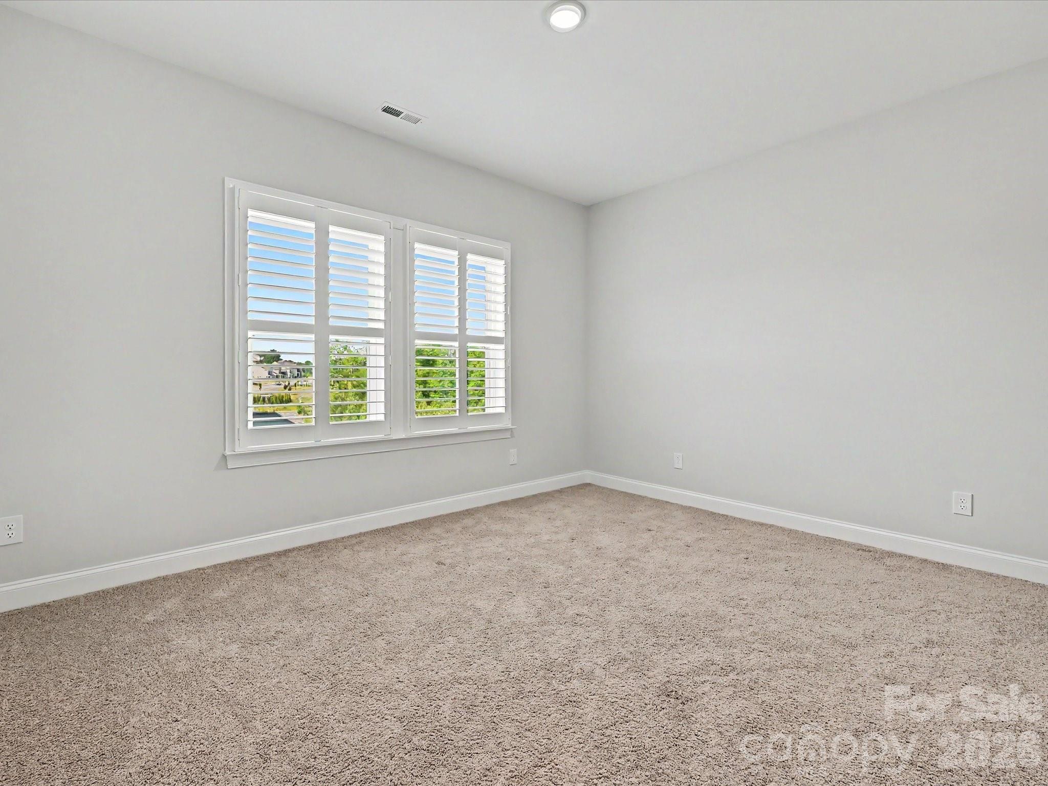 315 W Waterlynn Road — Mooresville