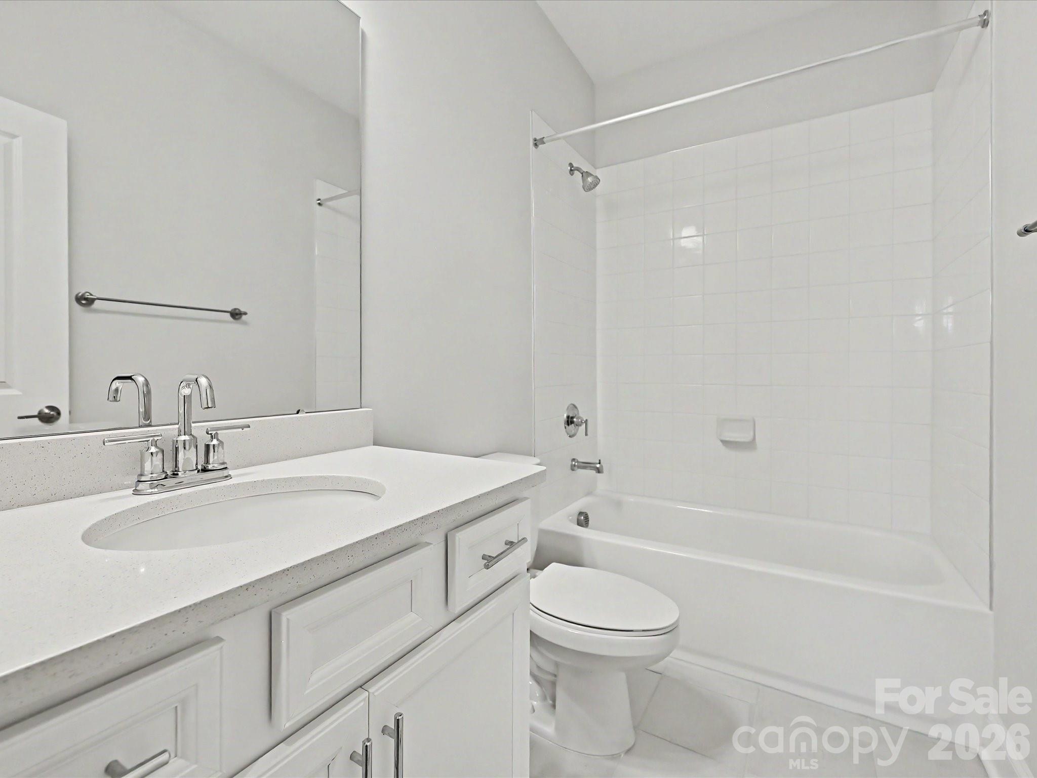 315 W Waterlynn Road — Mooresville