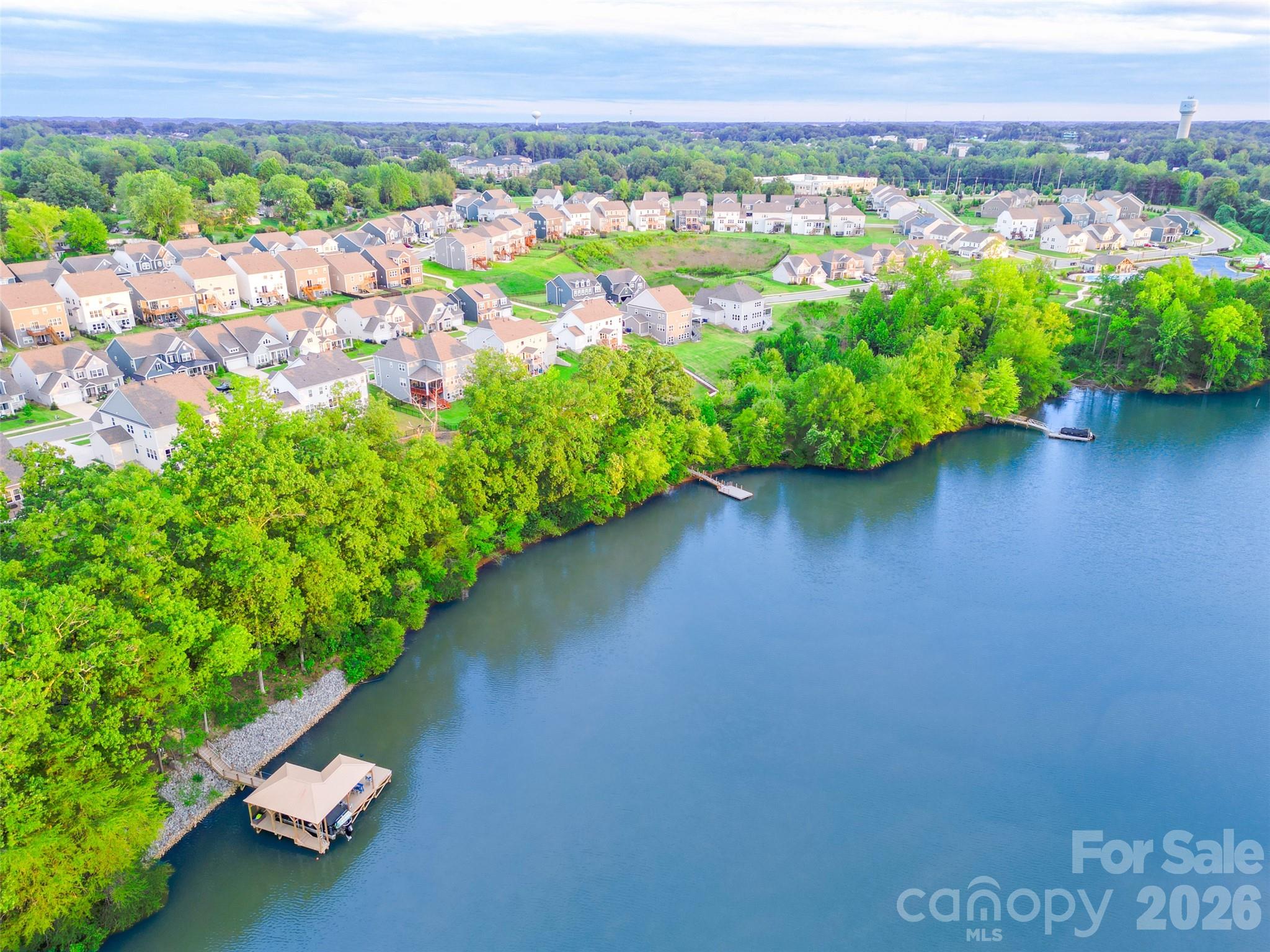 315 W Waterlynn Road — Mooresville