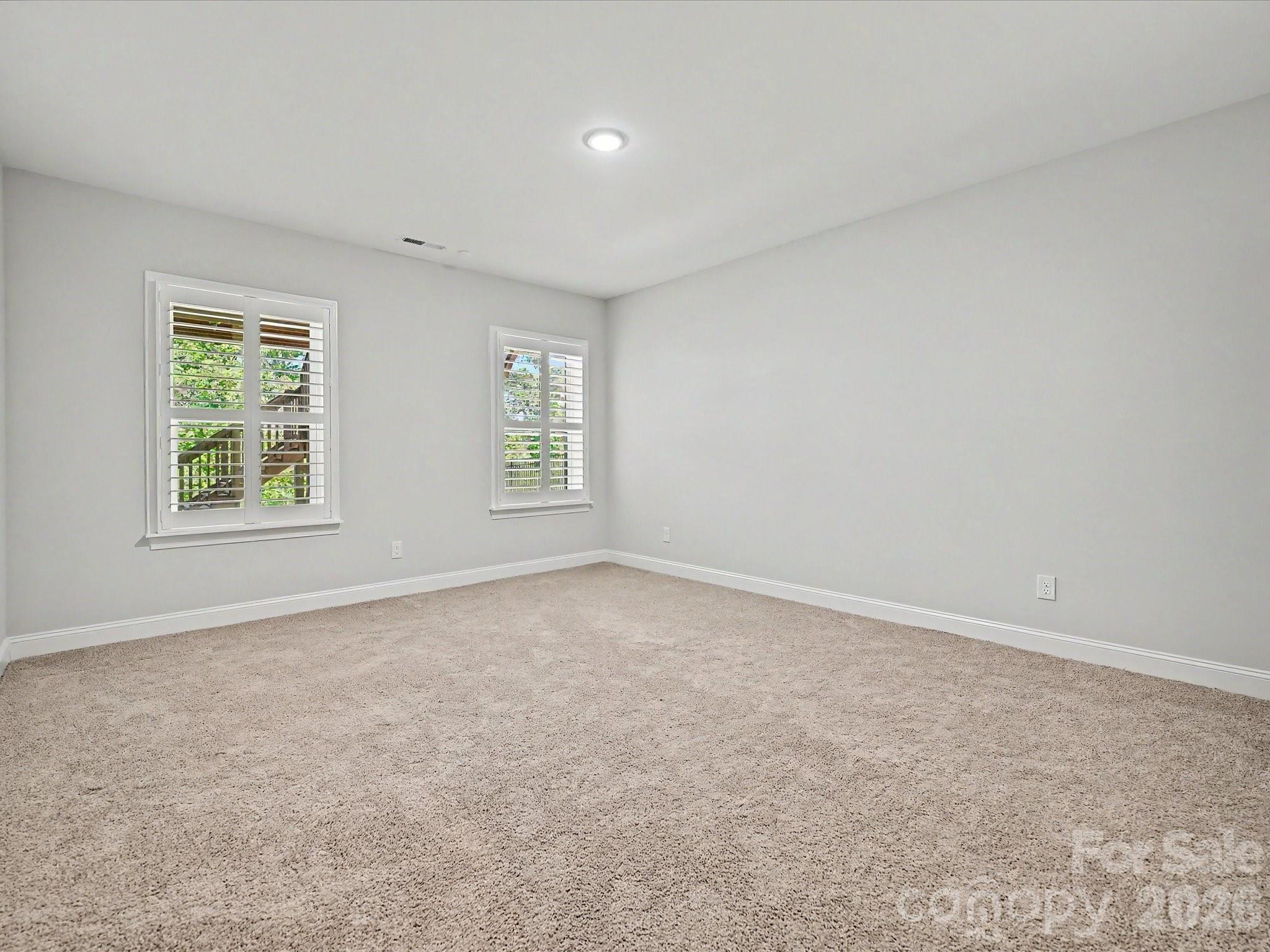 315 W Waterlynn Road — Mooresville