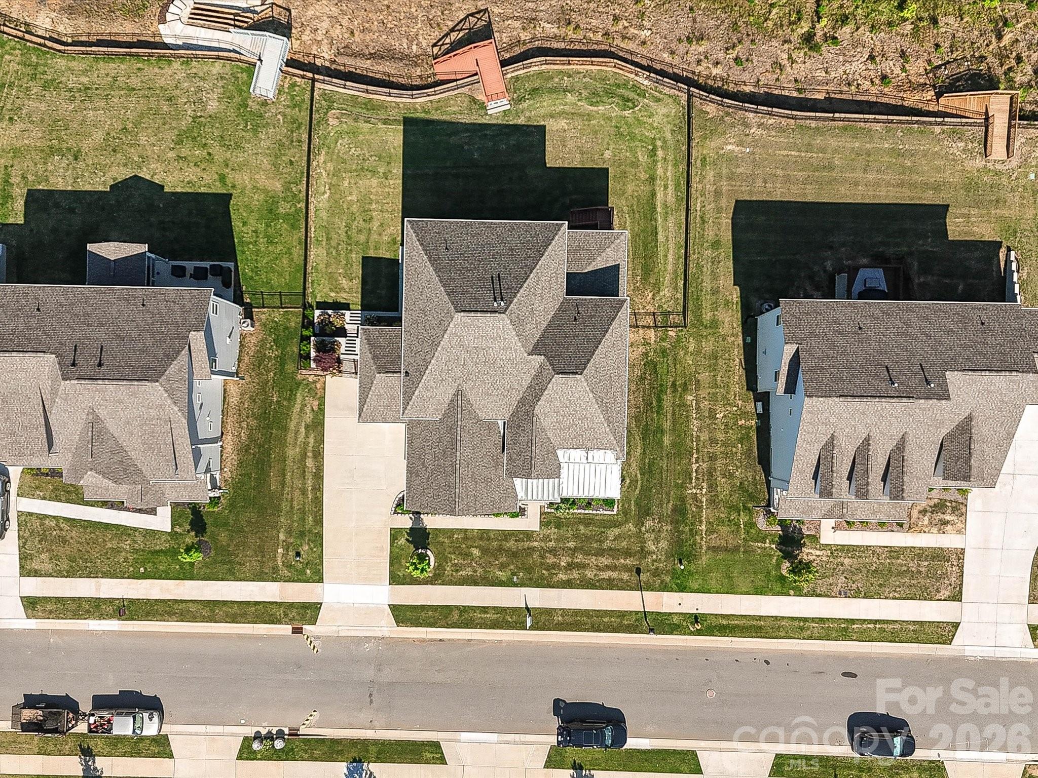 315 W Waterlynn Road — Mooresville