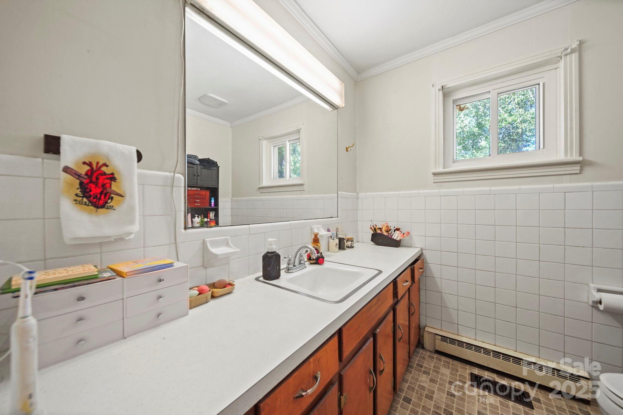 2189 Mary Street — China Grove