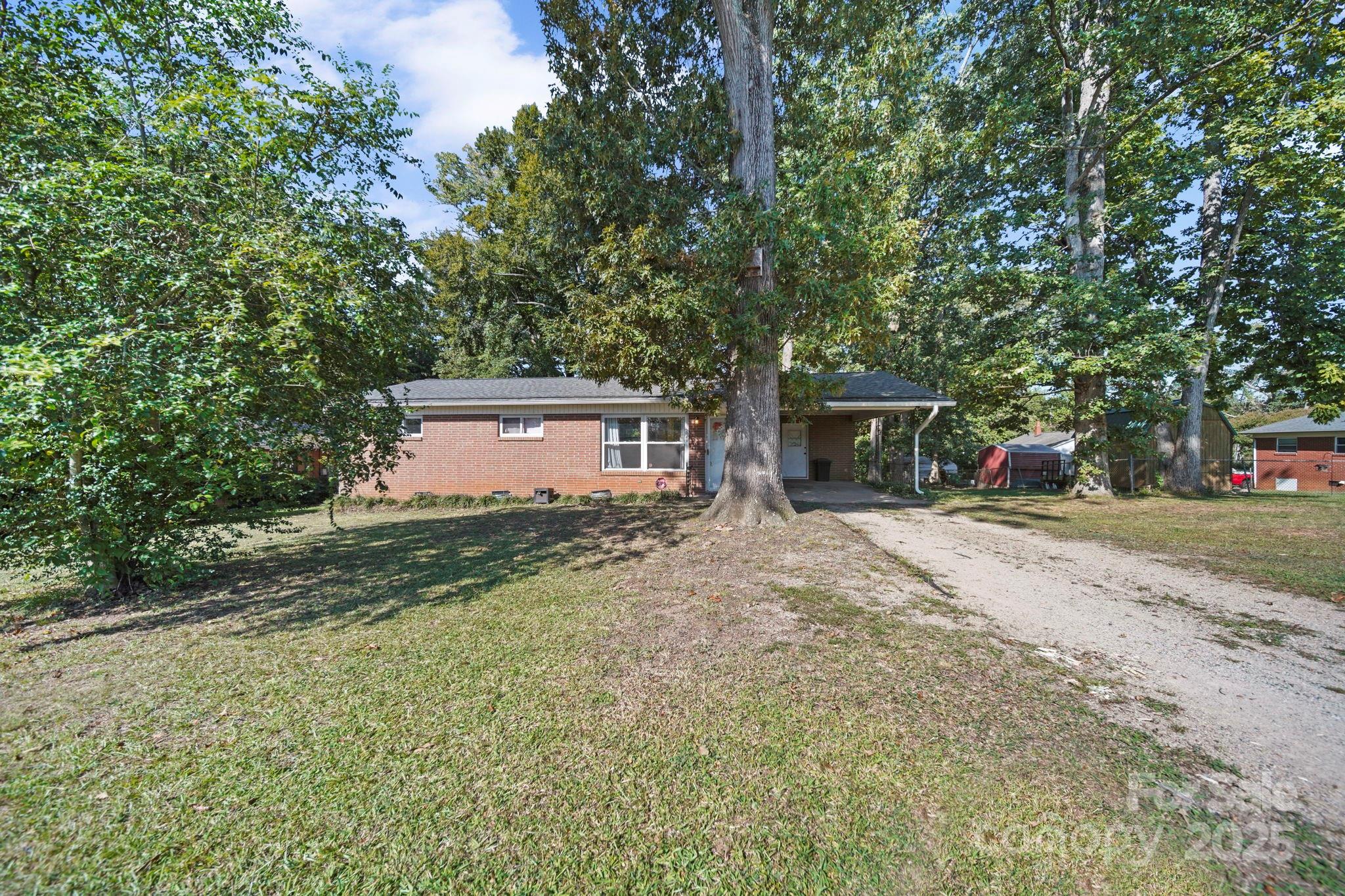2189 Mary Street — China Grove