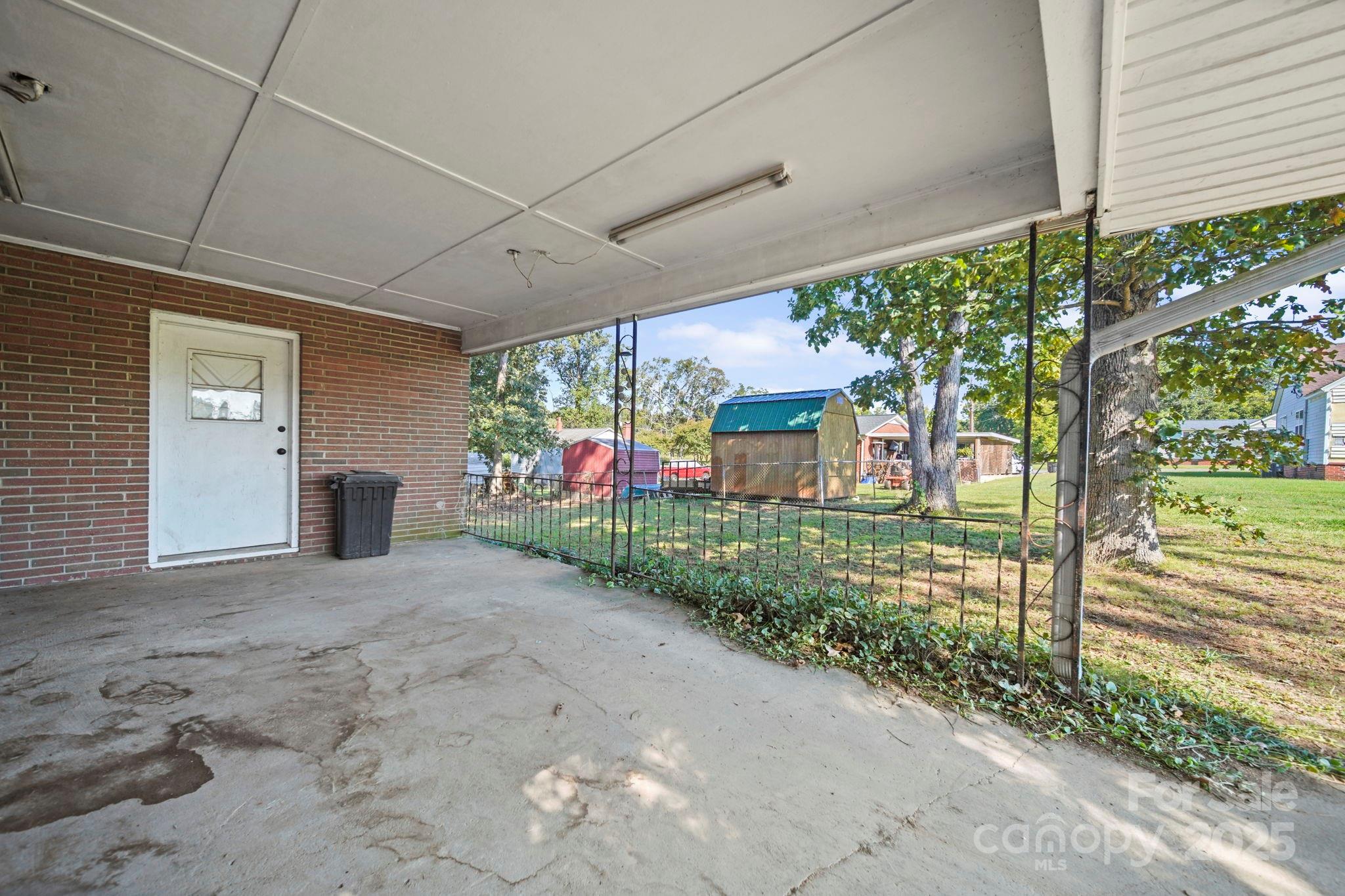 2189 Mary Street — China Grove