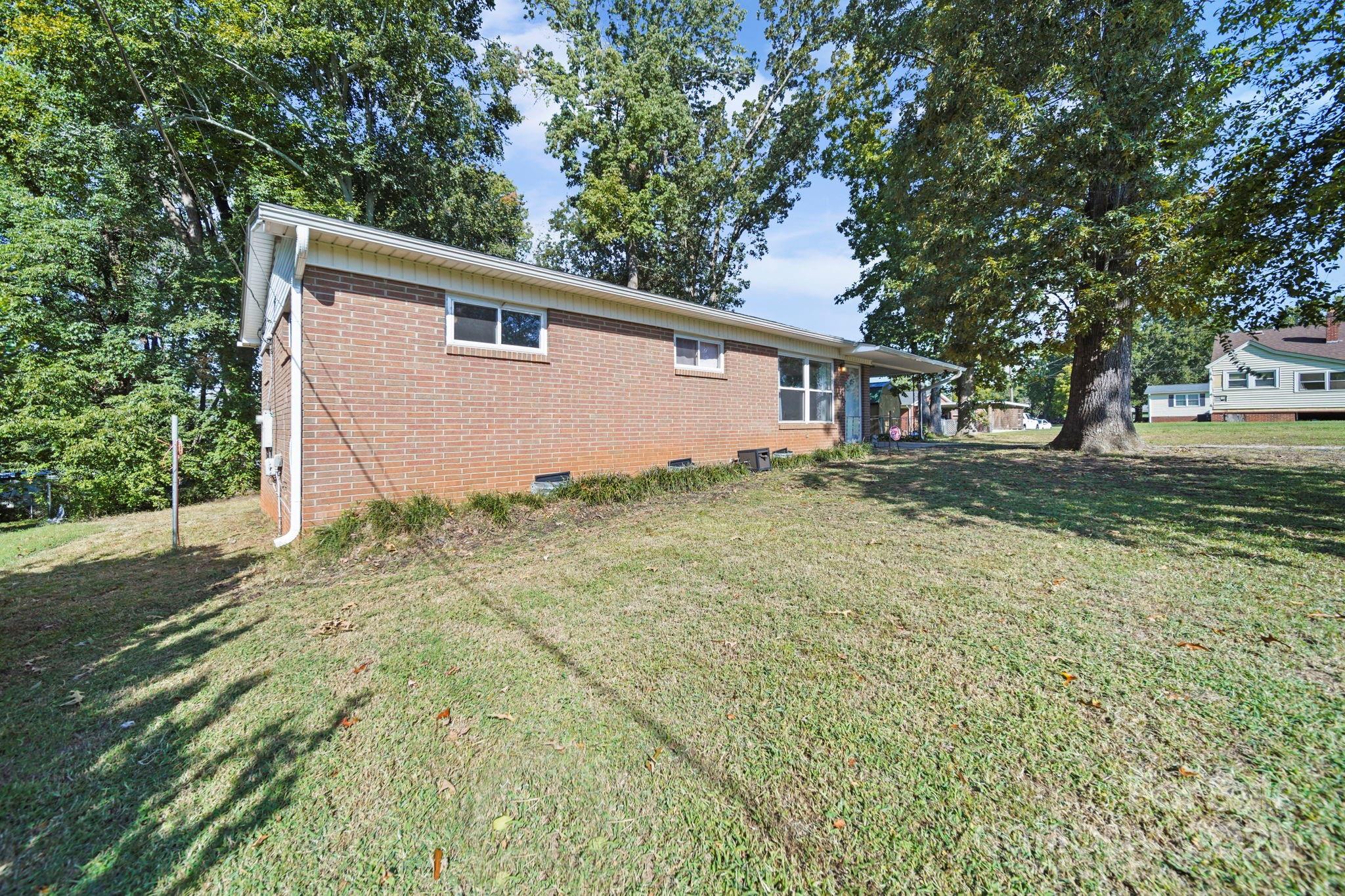 2189 Mary Street — China Grove