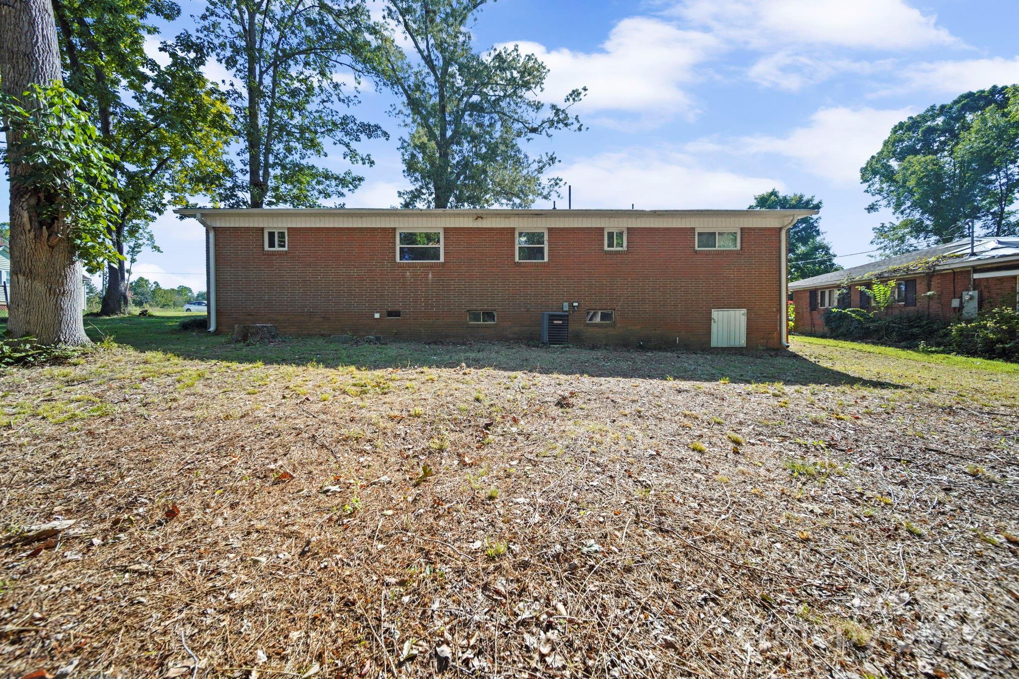 2189 Mary Street — China Grove