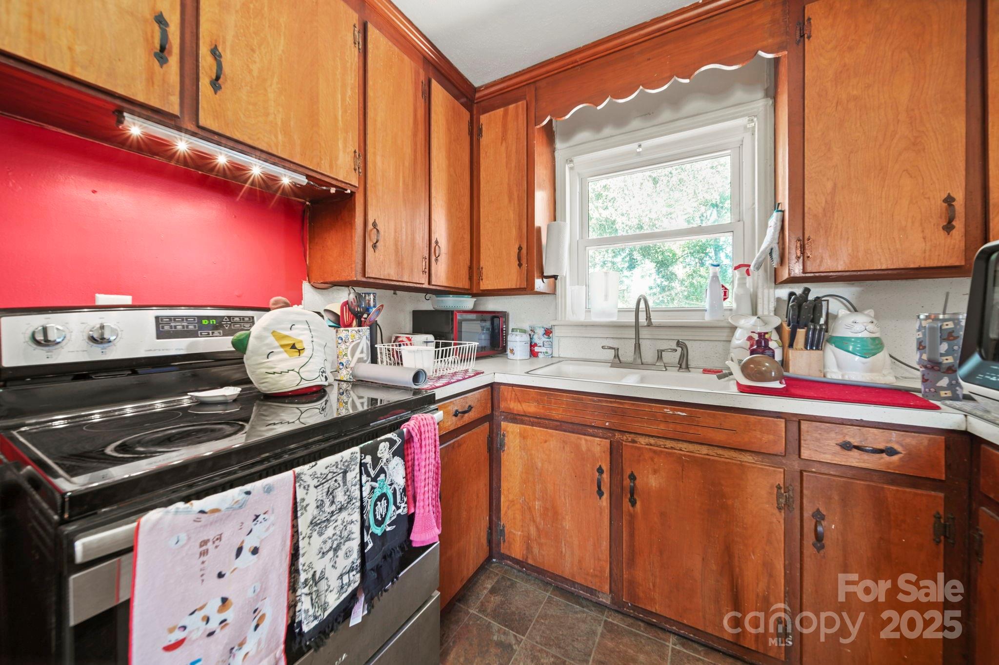 2189 Mary Street — China Grove