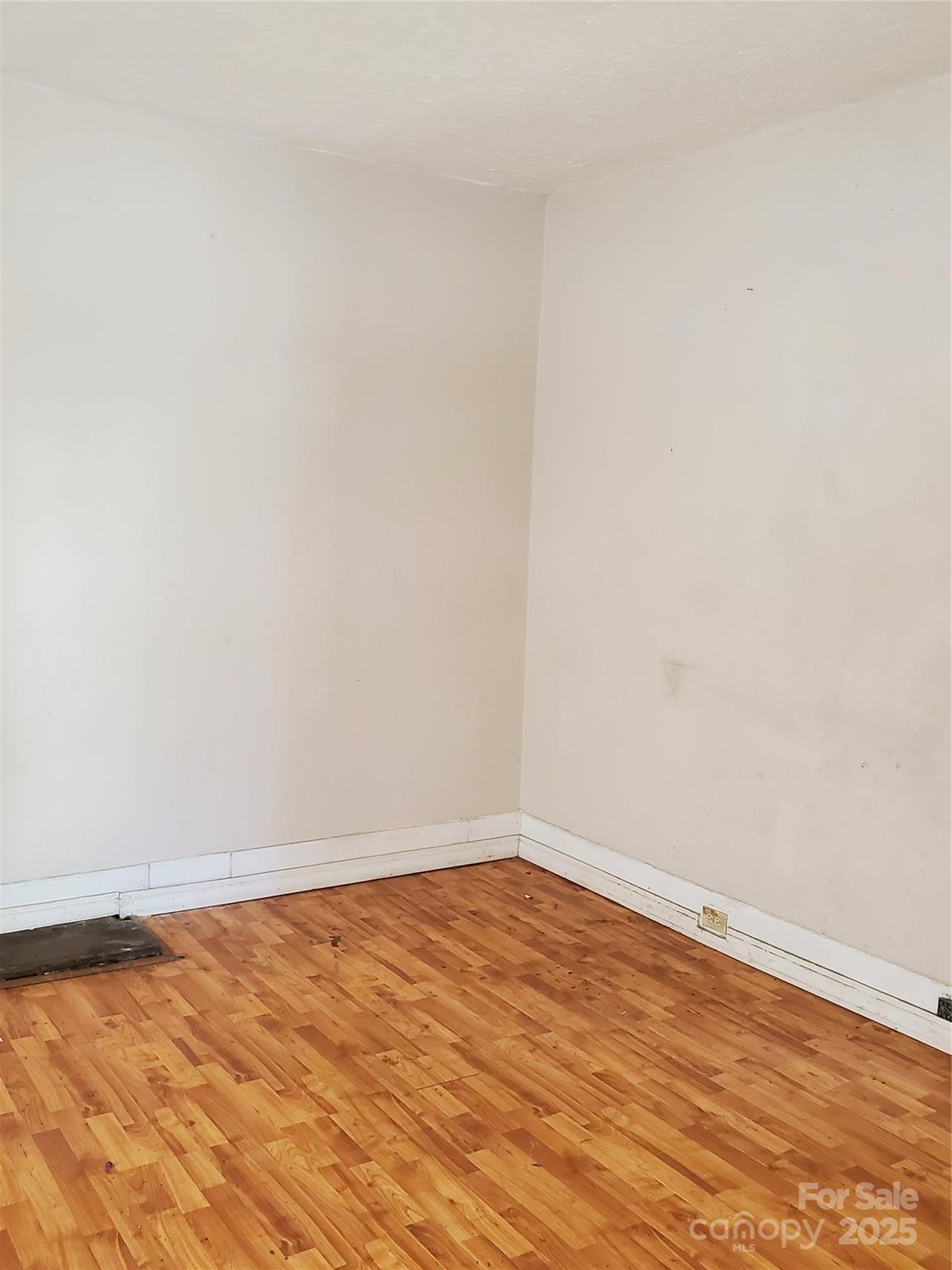 414 S Rowan Avenue — Spencer