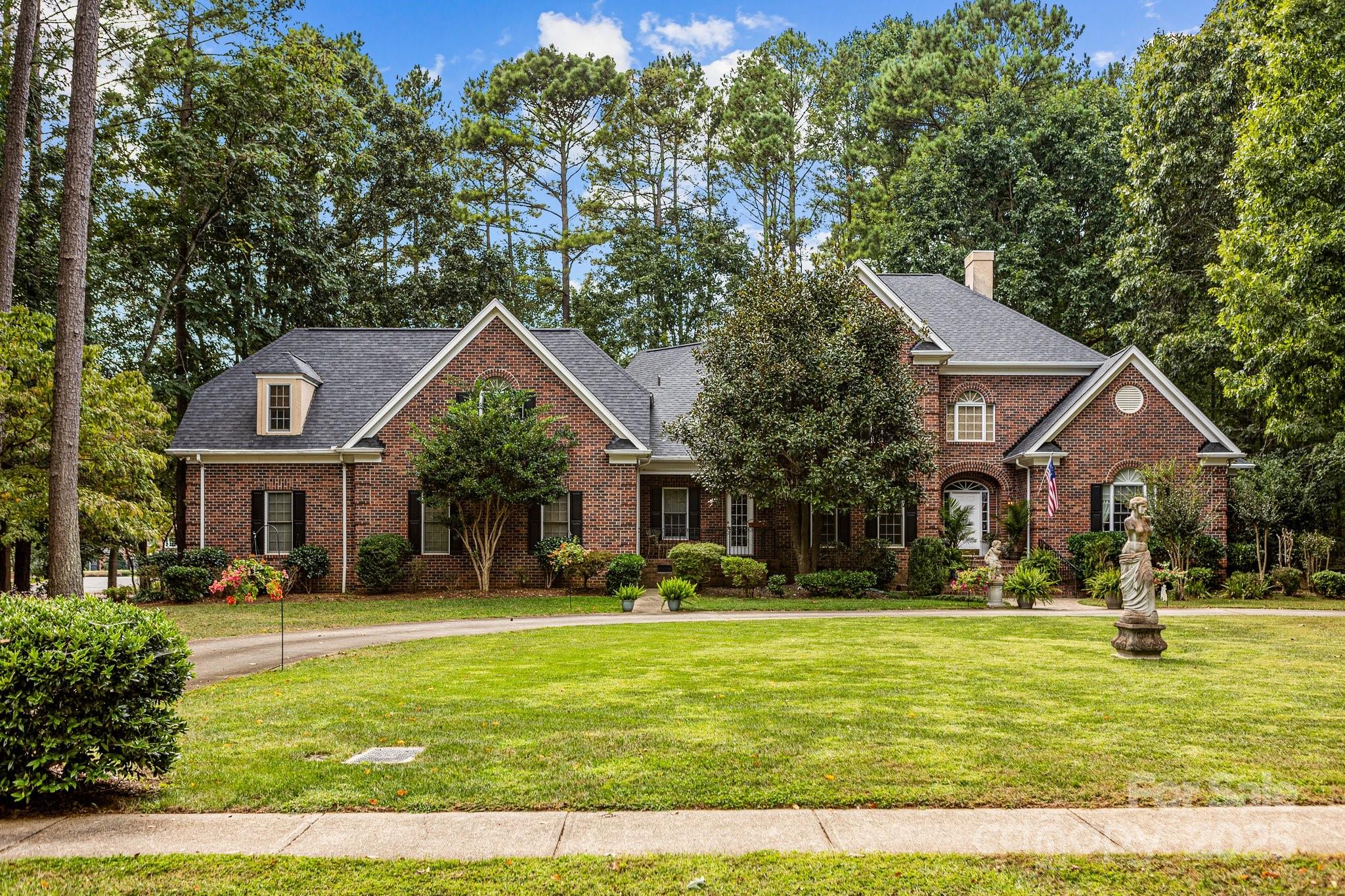 115 W Glenview Drive — Salisbury
