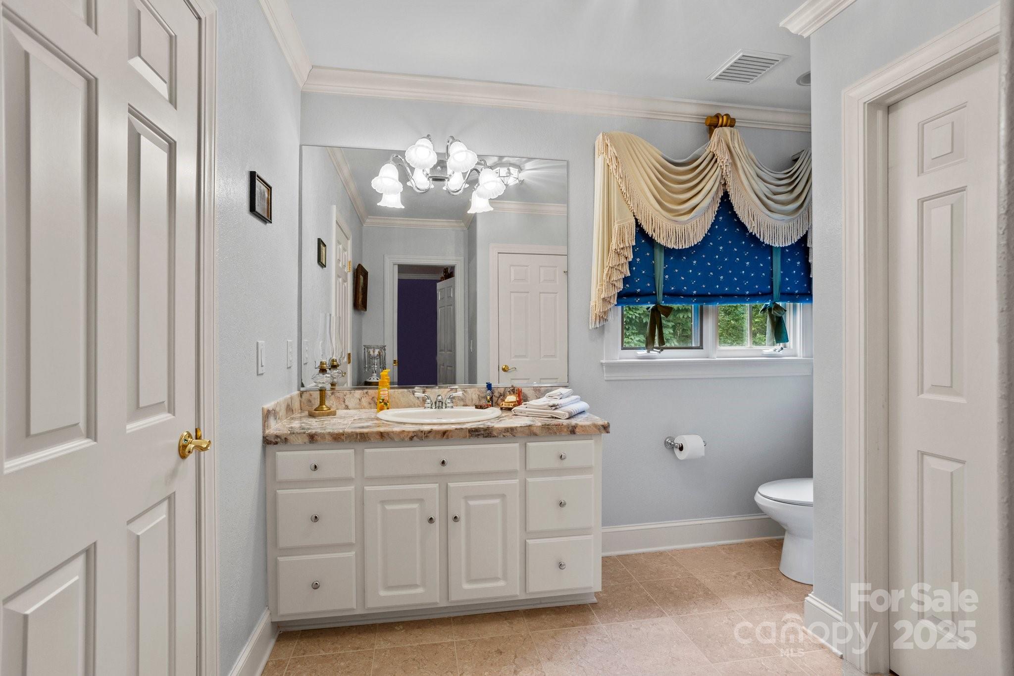 115 W Glenview Drive — Salisbury