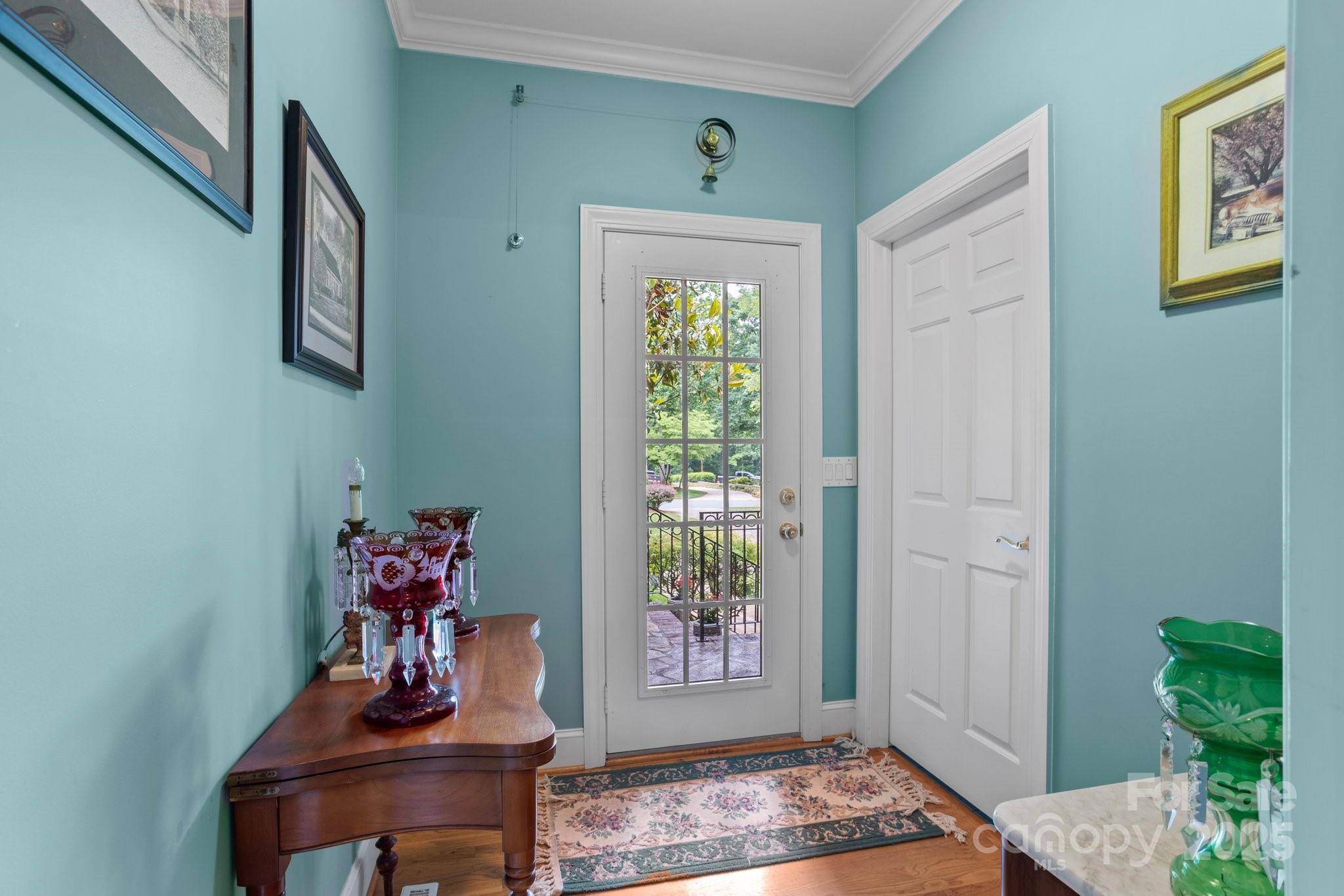 115 W Glenview Drive — Salisbury