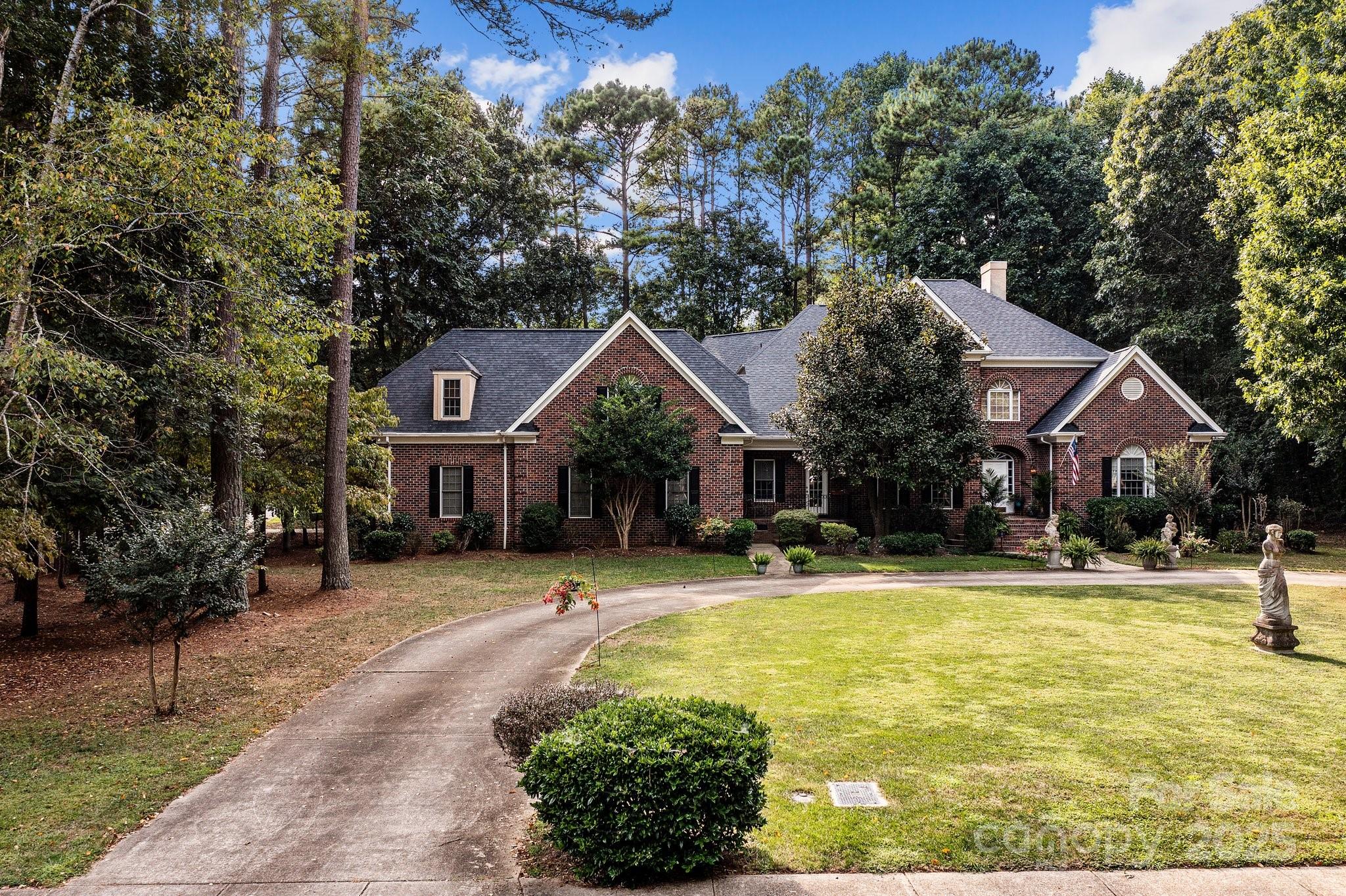 115 W Glenview Drive — Salisbury
