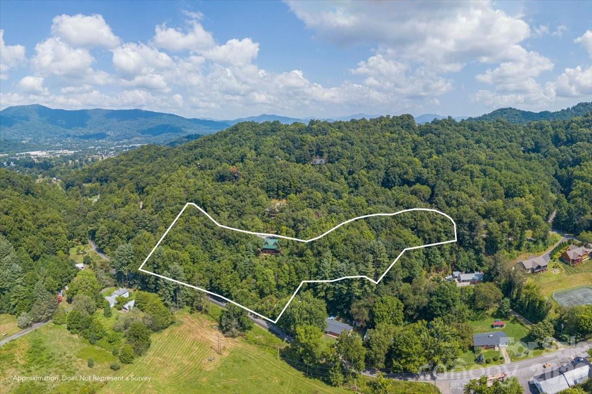 235 Timucua Trail — Waynesville