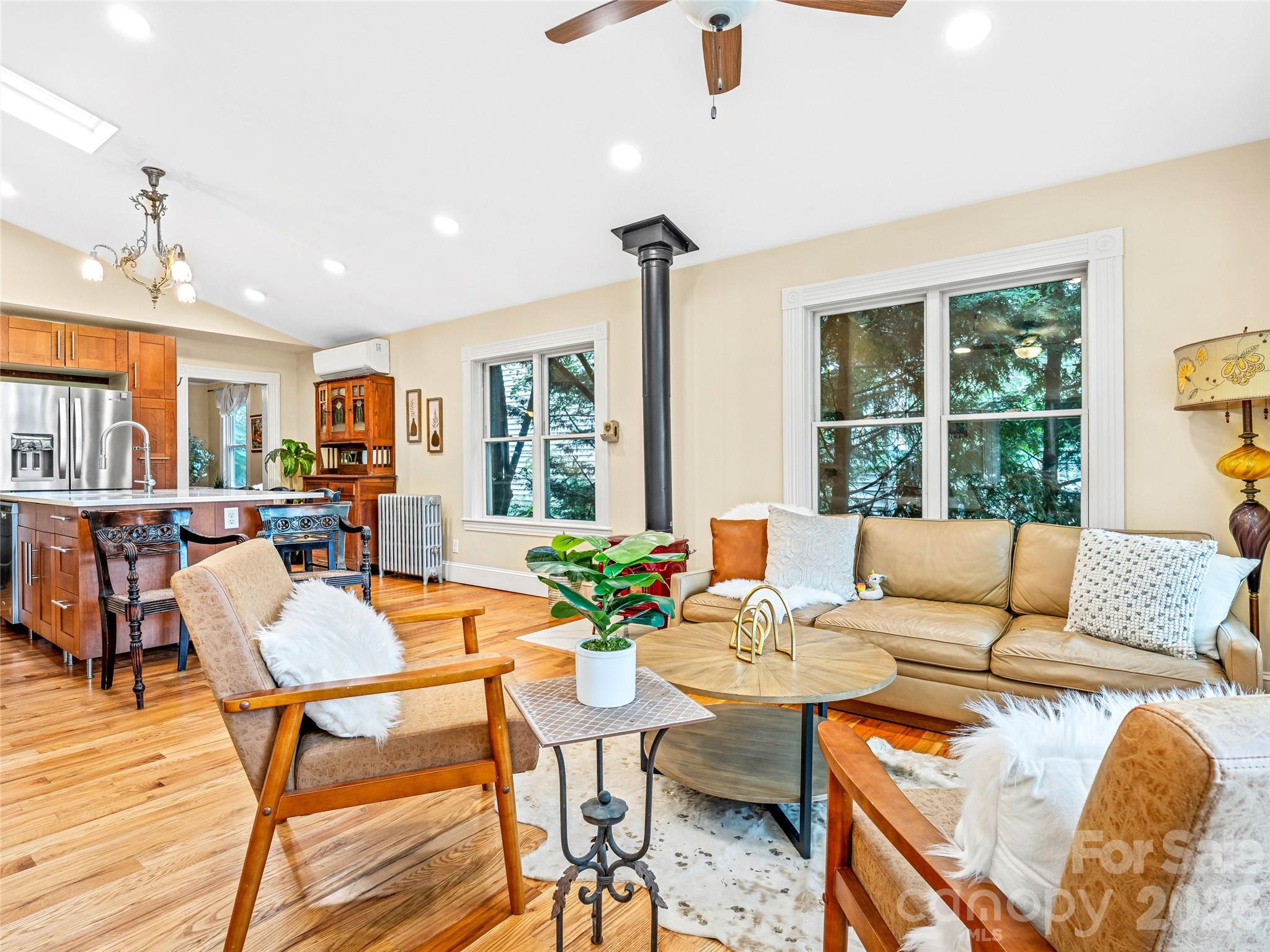 138 S French Broad Avenue — Asheville