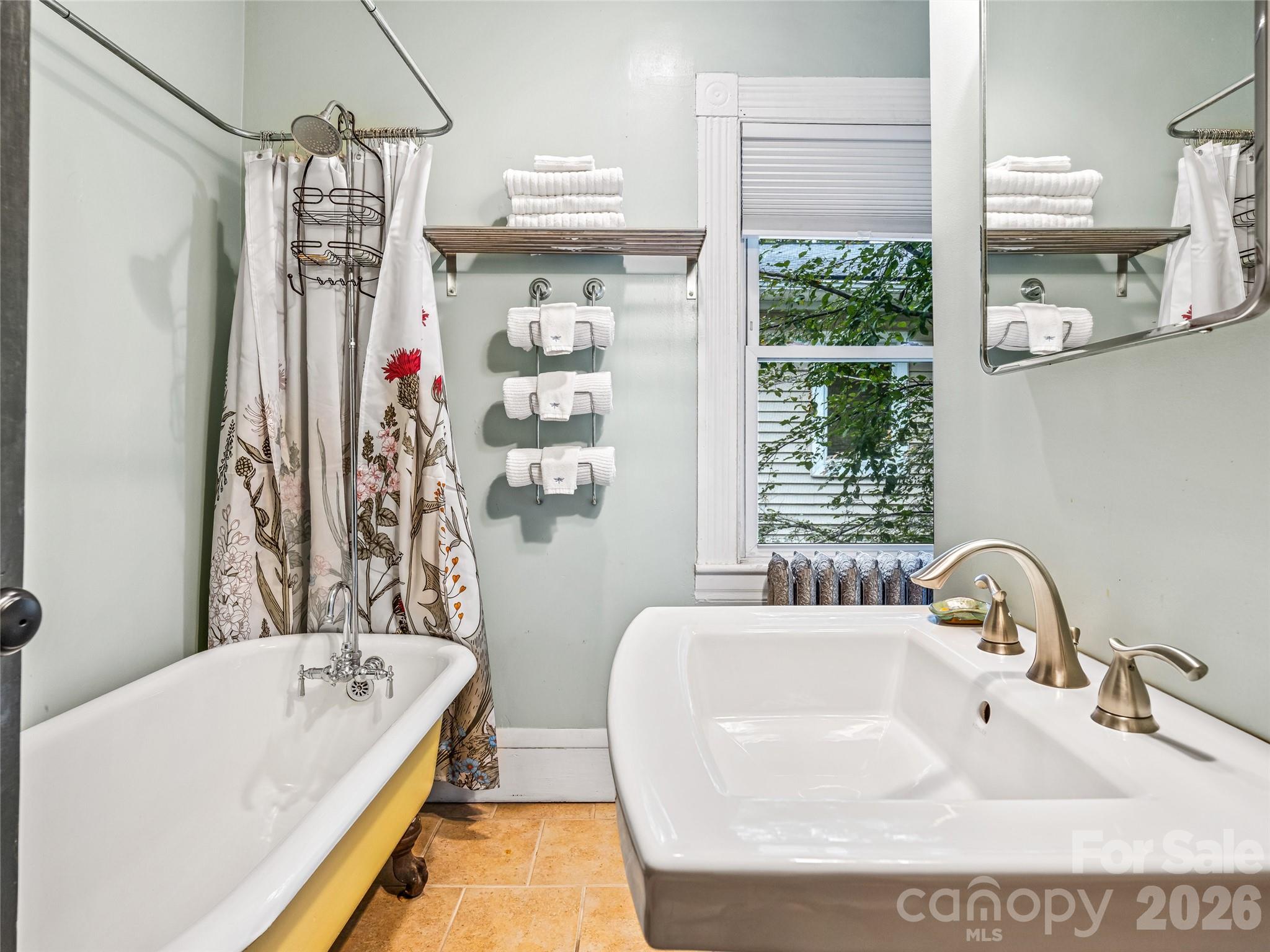 138 S French Broad Avenue — Asheville