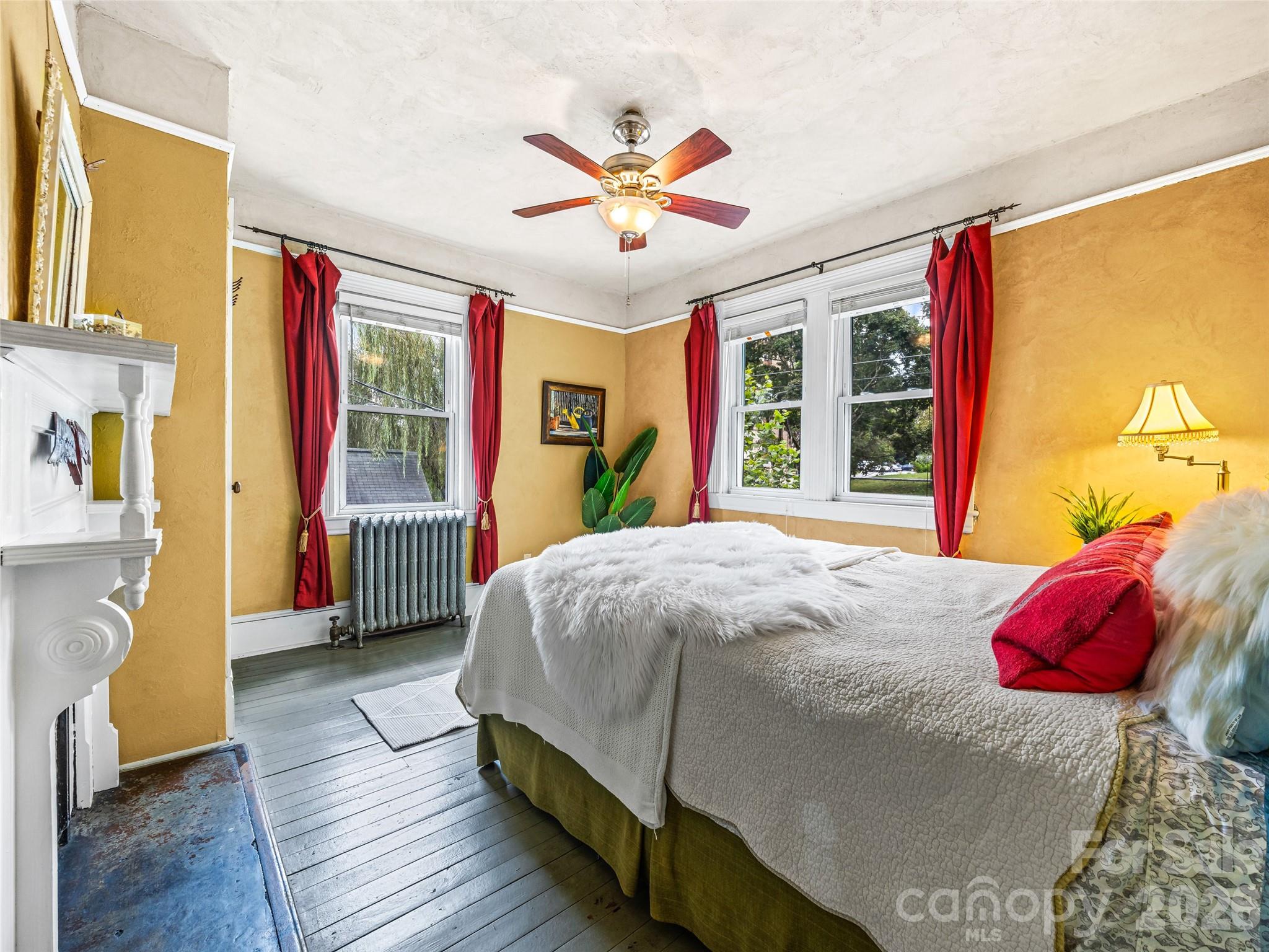 138 S French Broad Avenue — Asheville