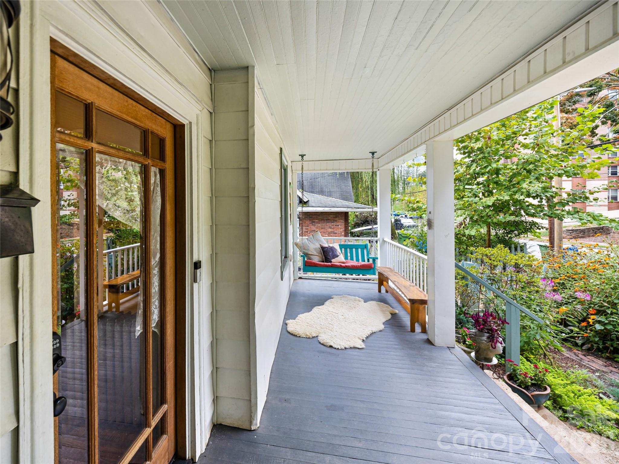 138 S French Broad Avenue — Asheville