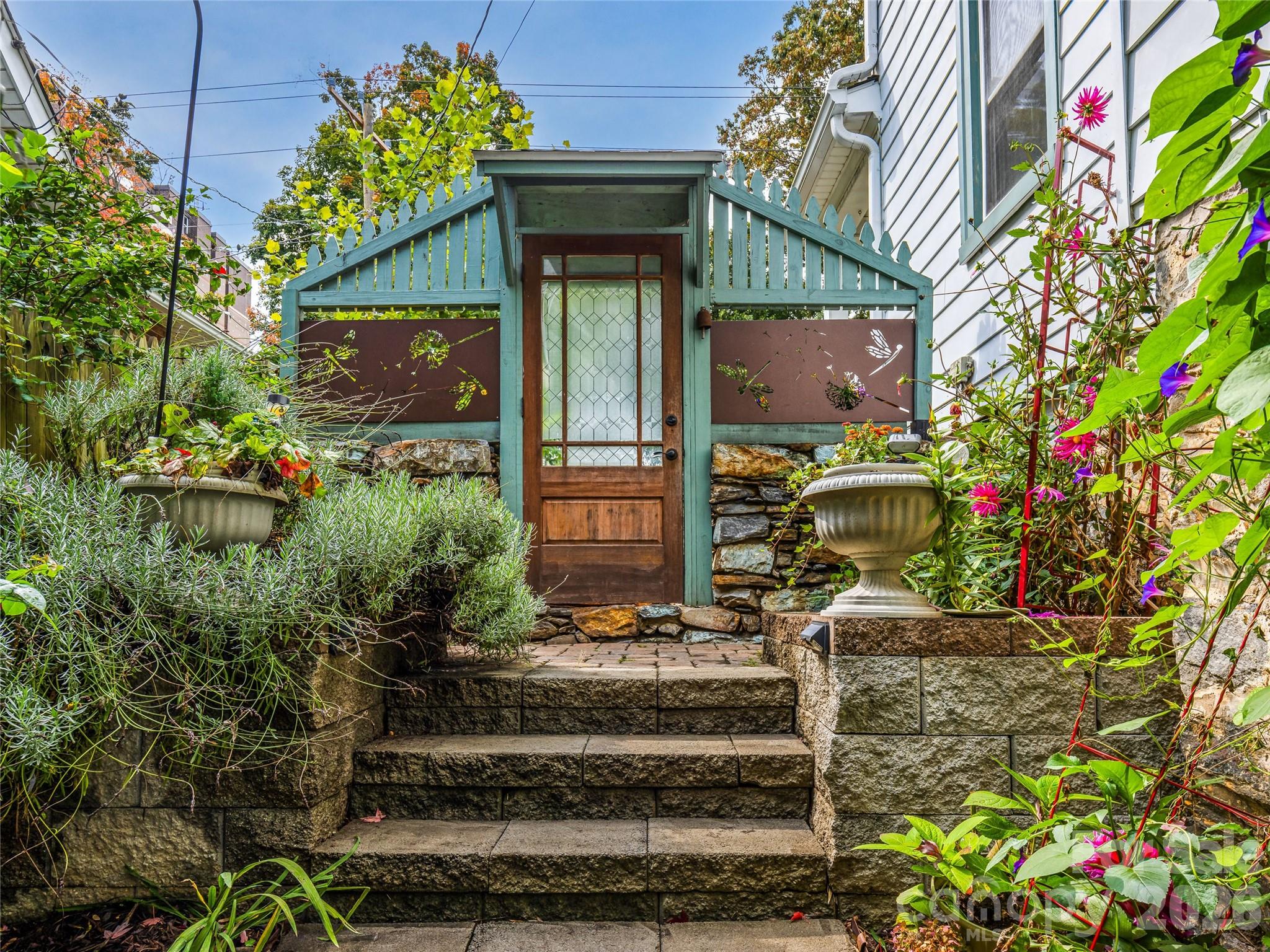 138 S French Broad Avenue — Asheville