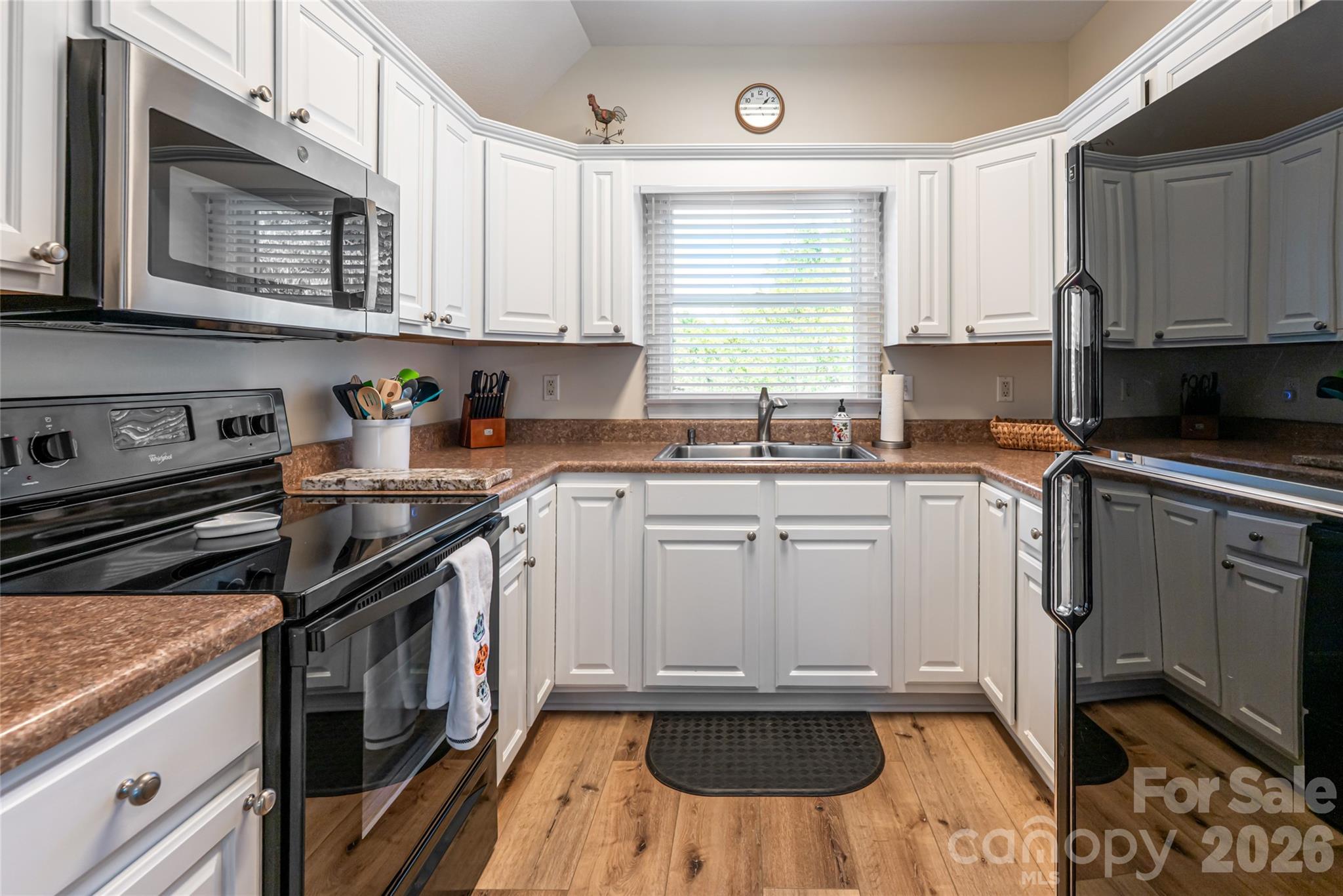 208 Parrish Farm Road — Waynesville